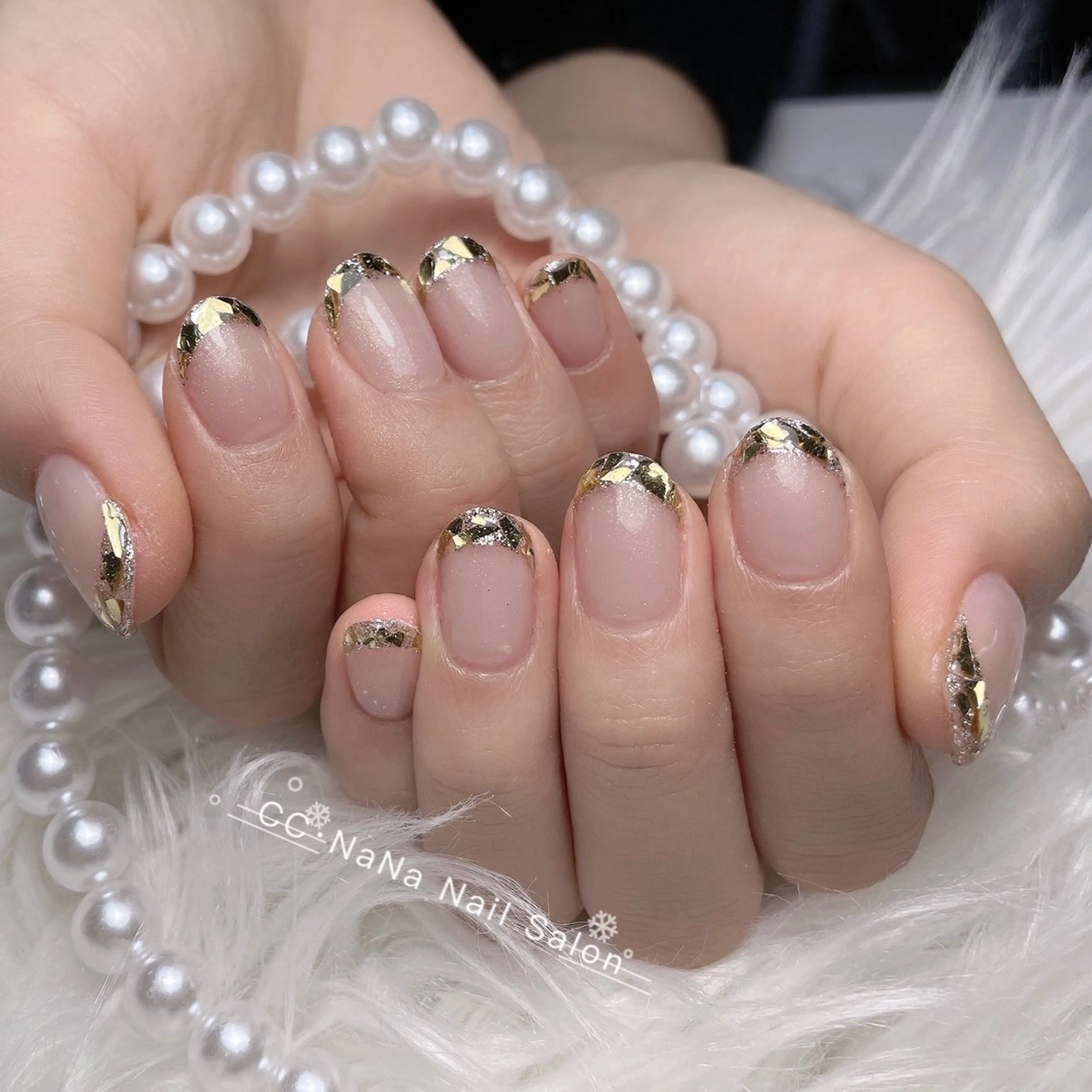 ネイル チークネイル フラッシュネイル ハート キラキラネイル 韓国ネイル ハンドネイル CC  NaNa ワンホンネイル🌙Nのネイルデザイン