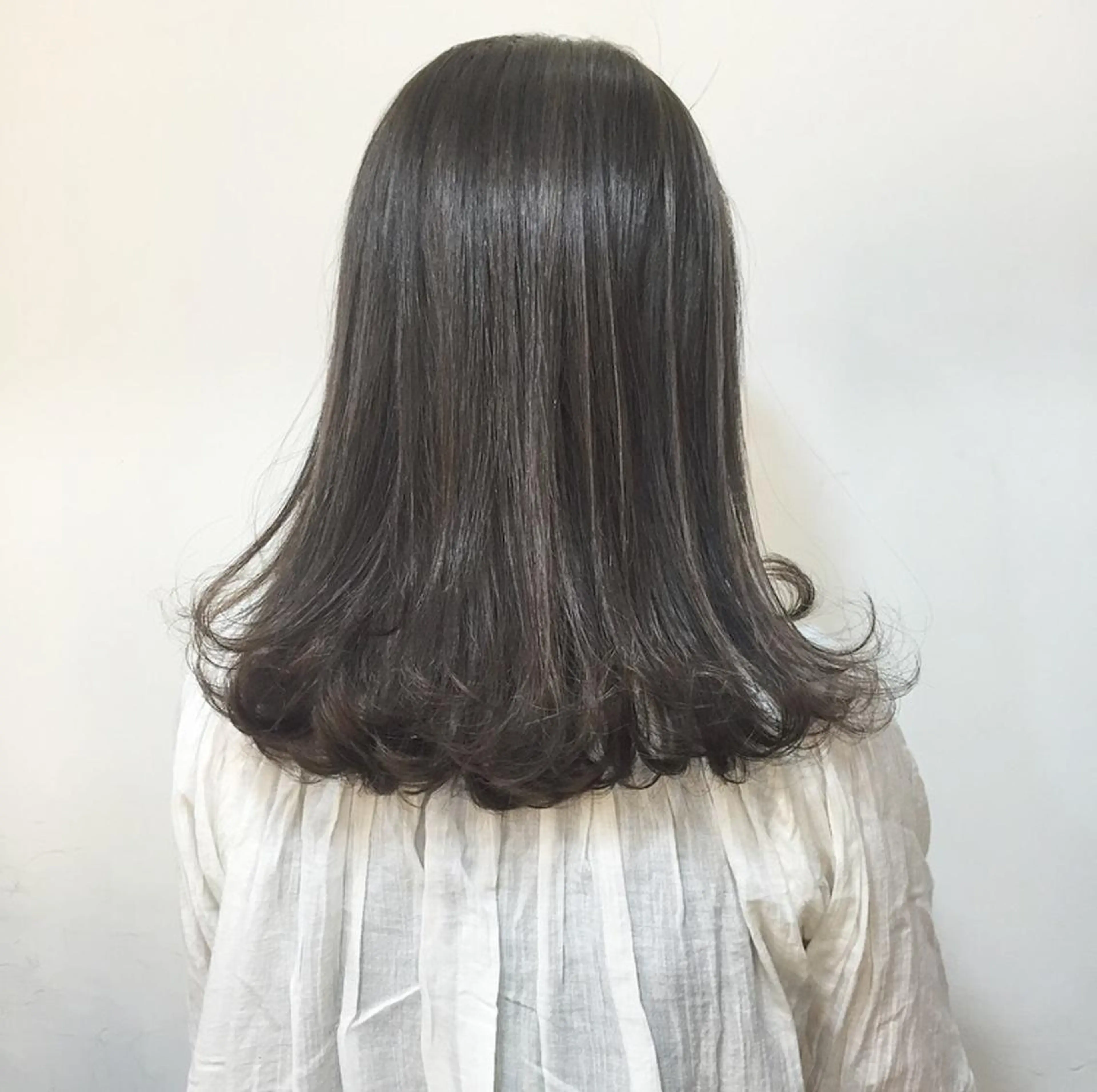 セミロング カラー hayaka todaのヘアスタイル