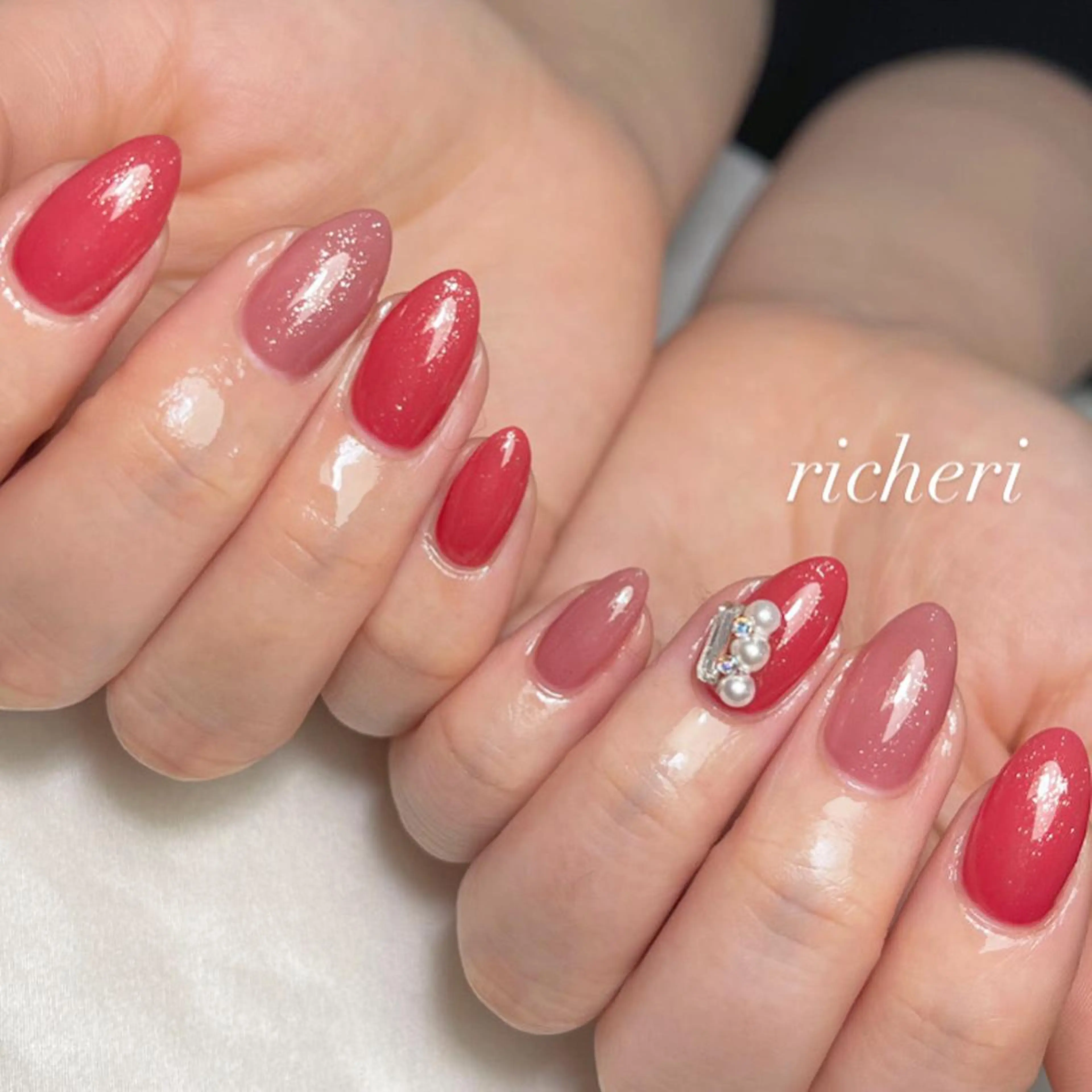 ミディアム ネイル ハンドネイル richeri beautyのエステ・リラクイメージ