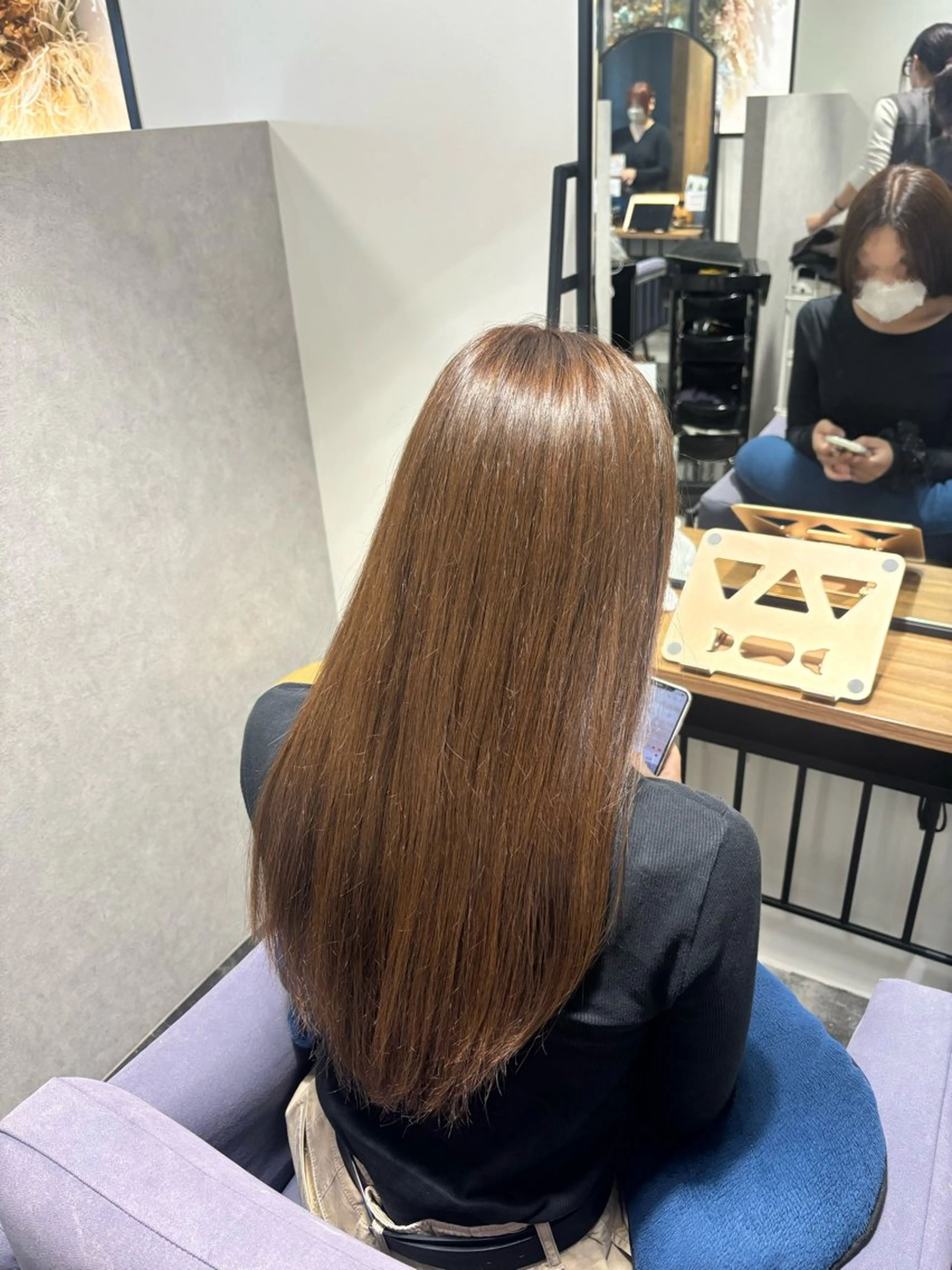 ロング カラー meuche…lego【ミューシェ】所属・西村 春菜のヘアスタイル
