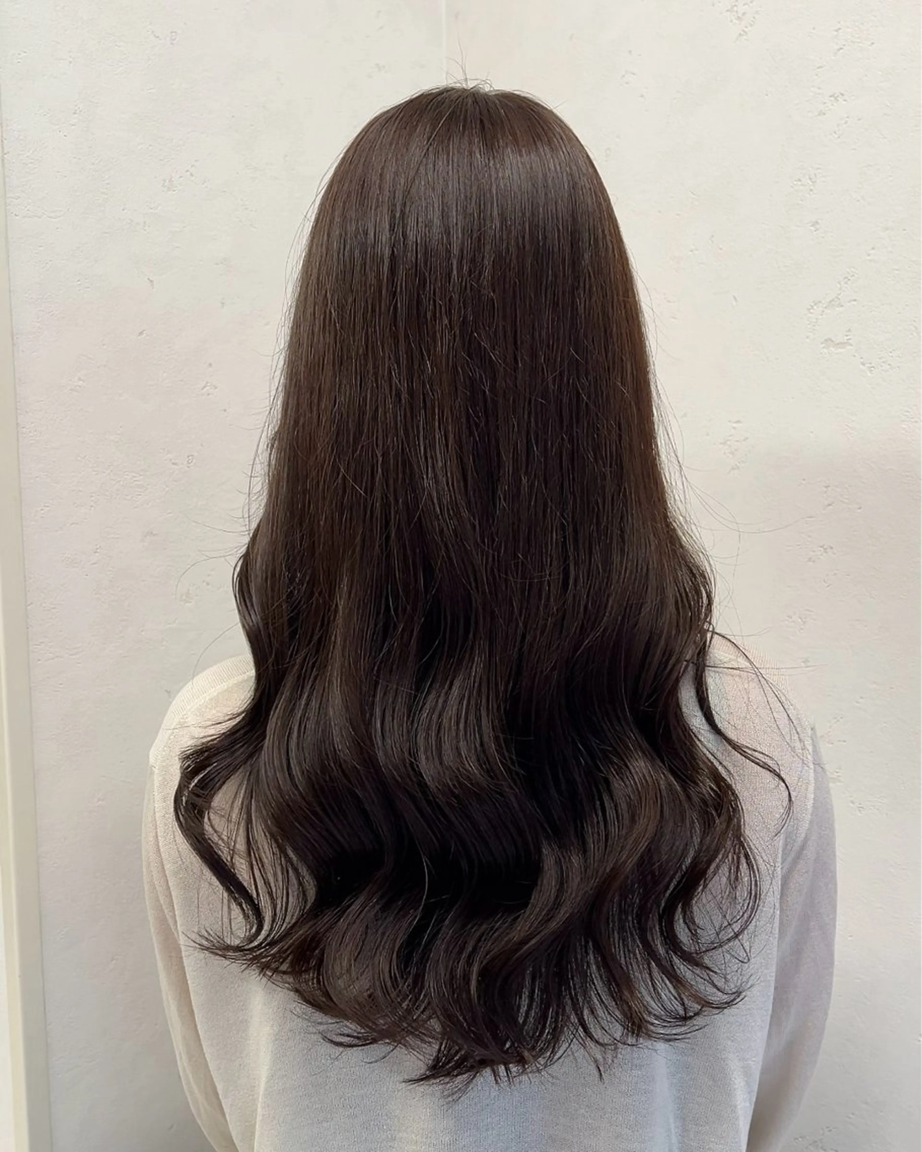 ロング カラー ベージュカラー 透明感カラー 韓国風ヘア カット ヘアカラー 透明感カラー/ ダブルカラー /ソラのヘアスタイル