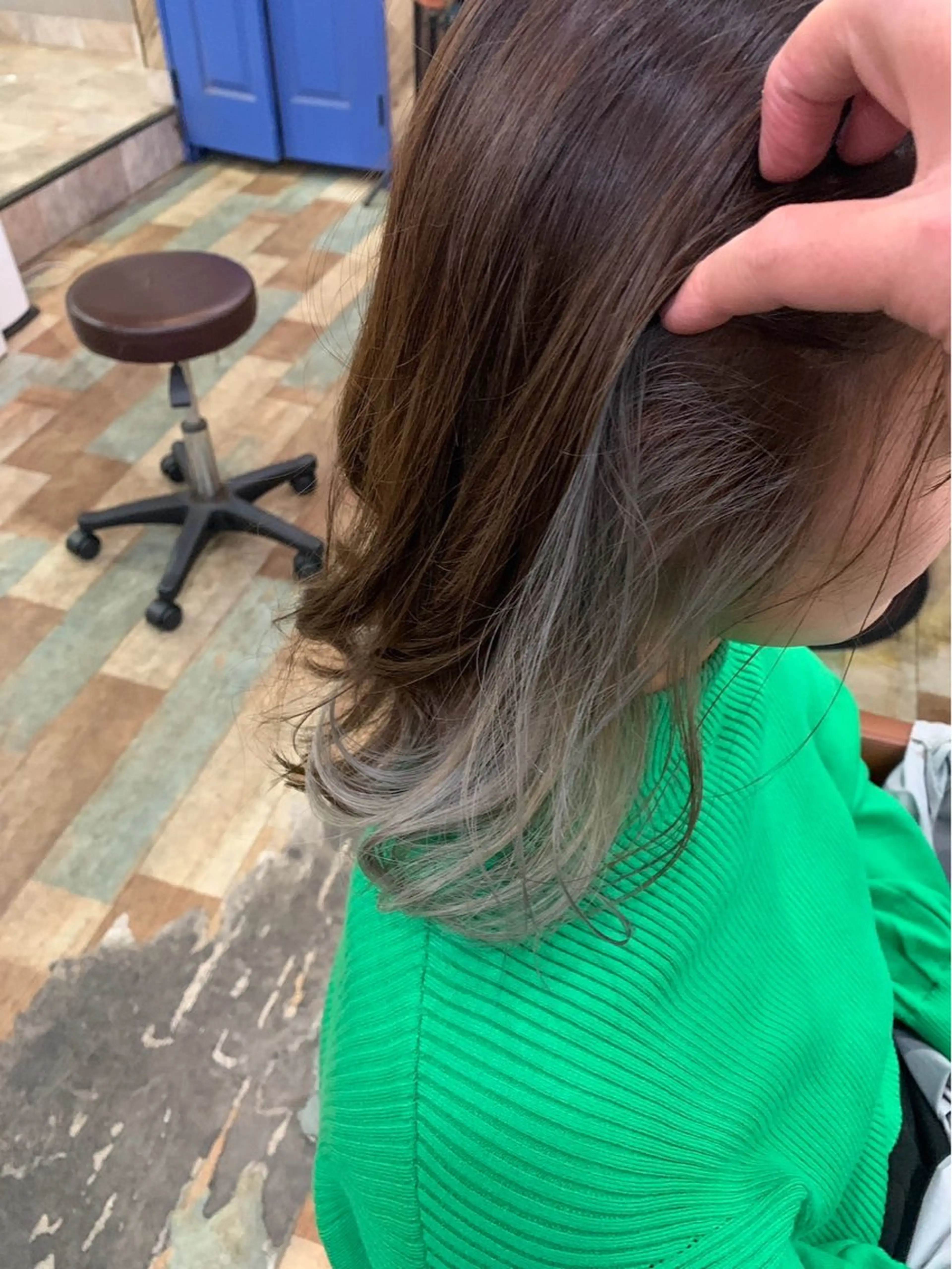 ミディアム カラー Hair's RooMのヘアスタイル