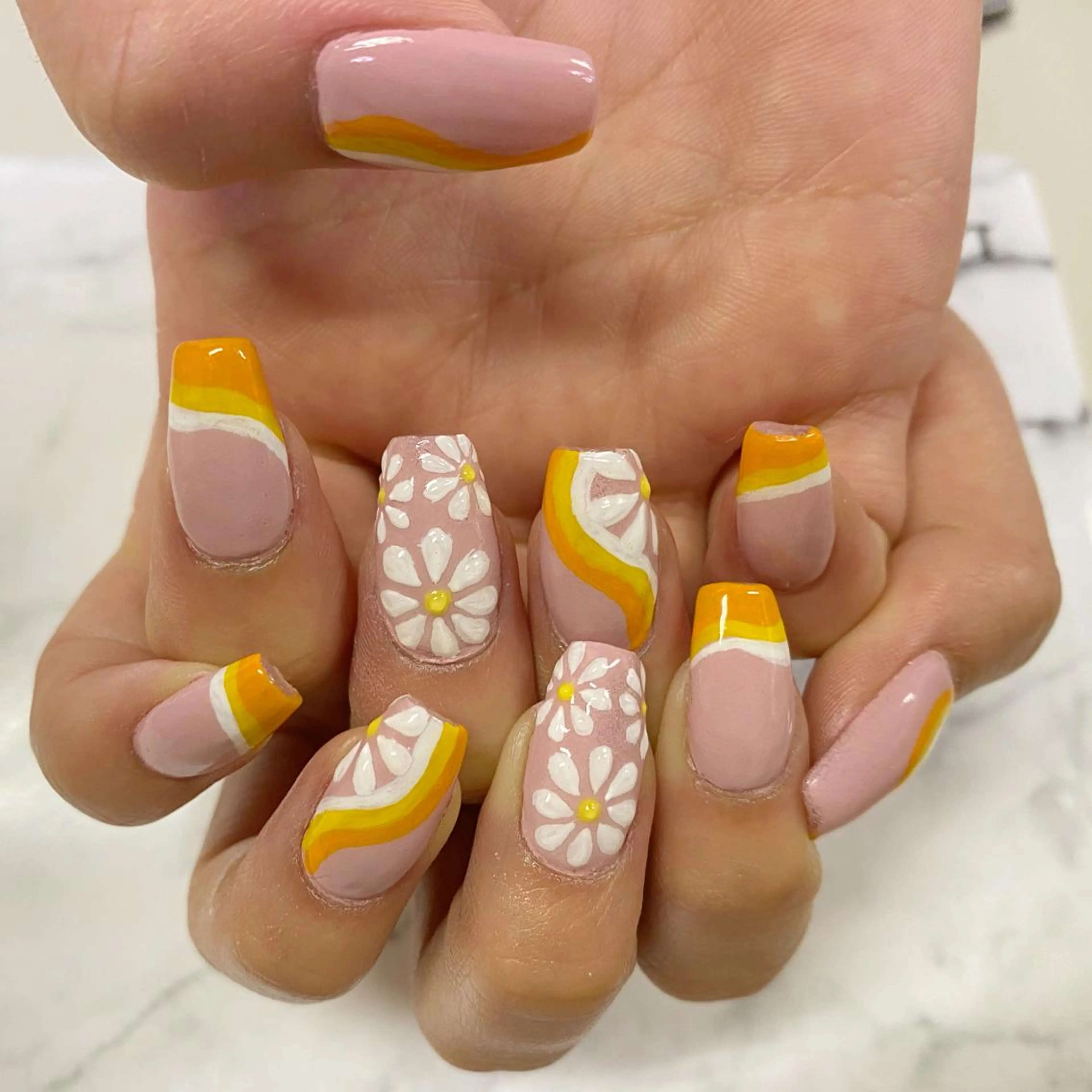 ネイル O. AKINAのネイルデザイン