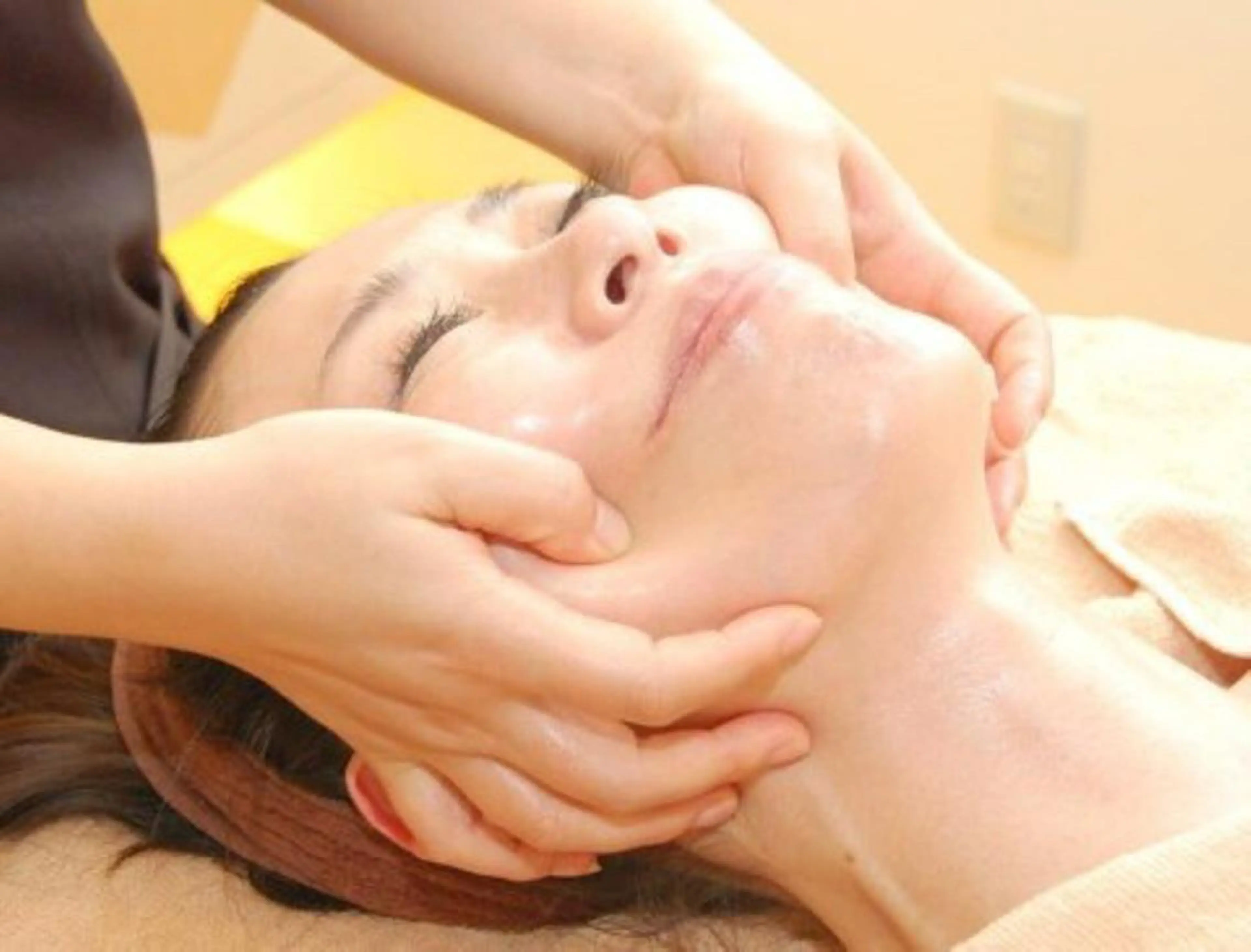 オールハンド✨✨筋膜美骨術‼️小顔・ヘッドマッサージ付き　60分の写真