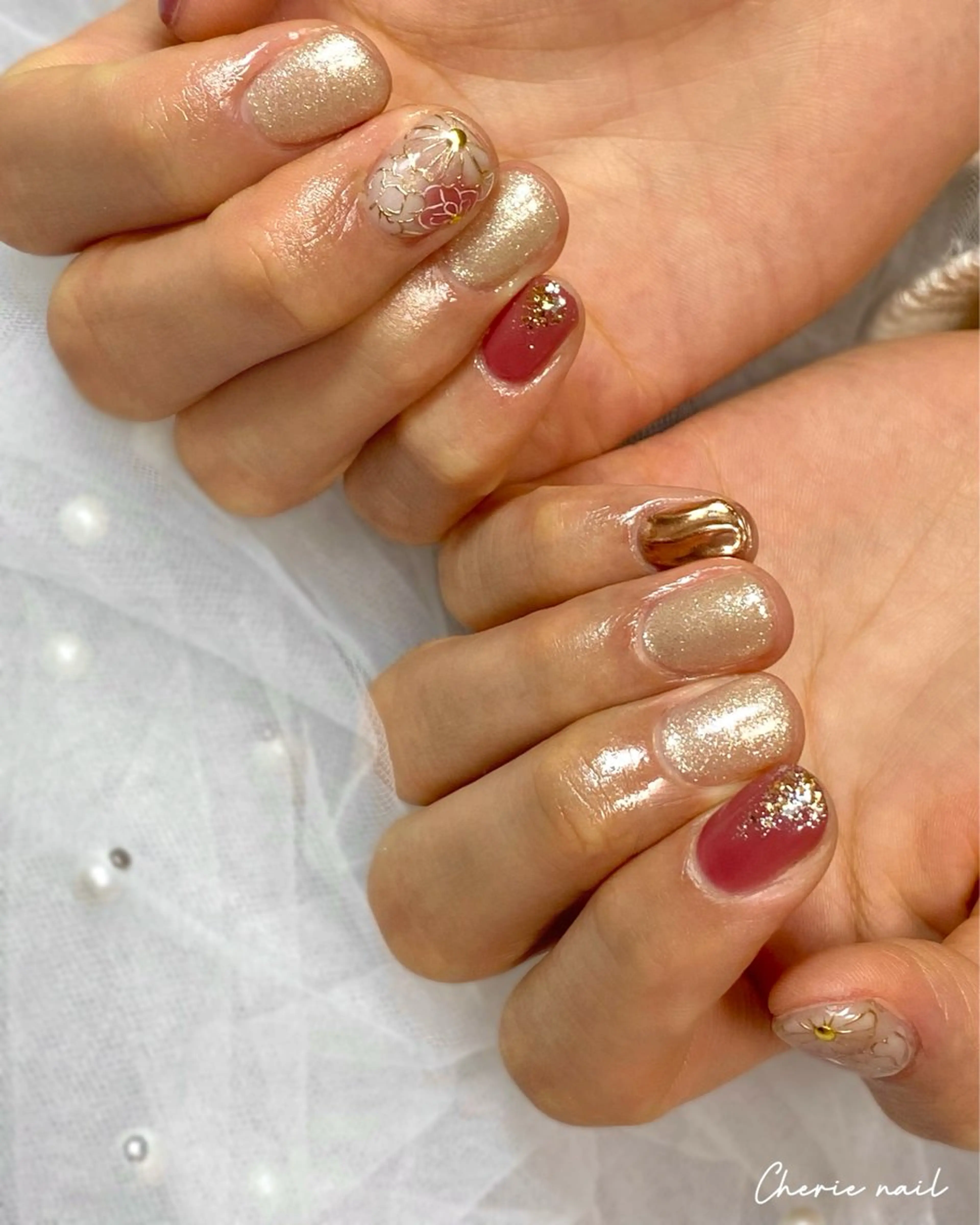 ネイル 成人式 フラワーネイル ジェルネイル ラメ(グリッター) ミラーネイル ハンドネイル Cherienail yunaのネイルデザイン