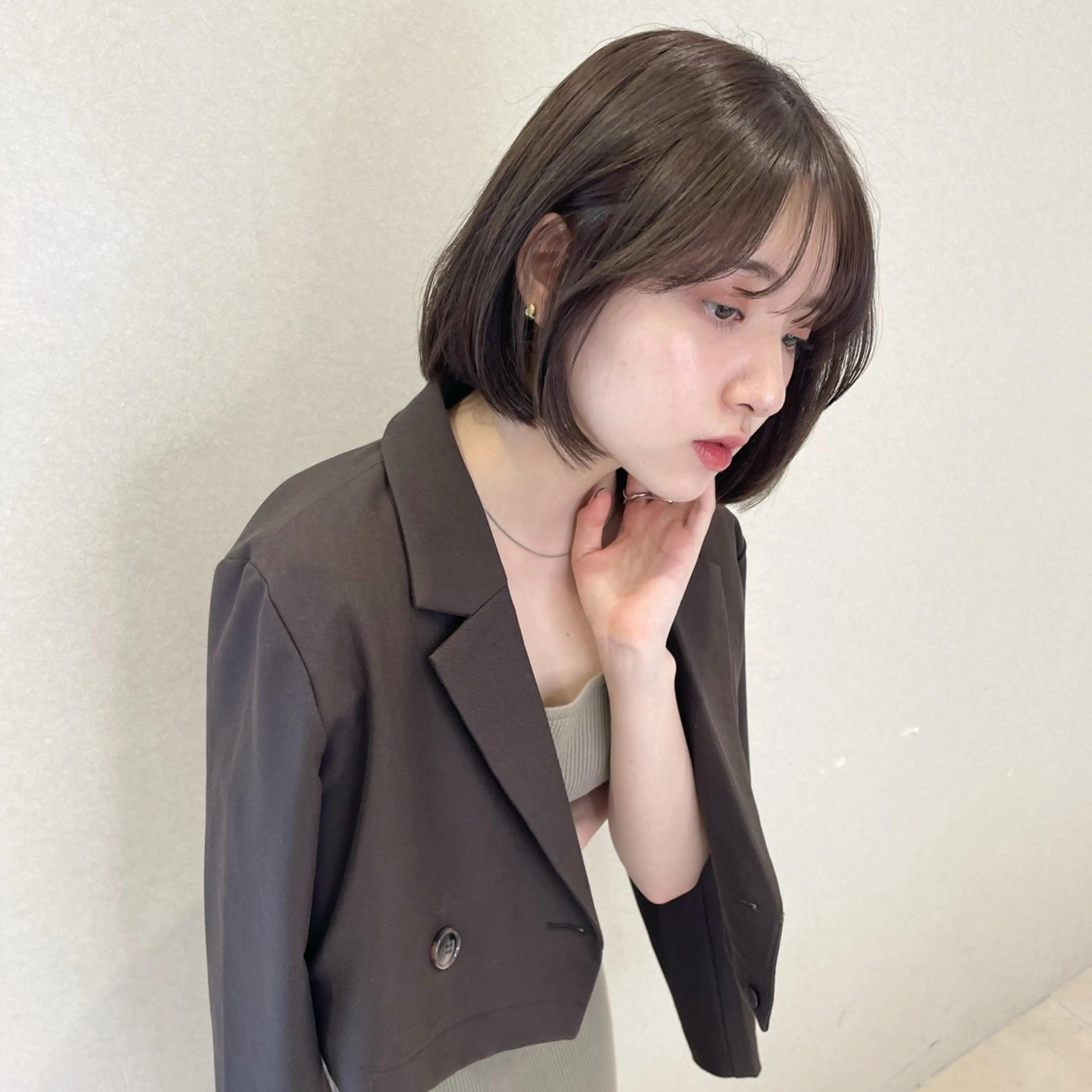 ミディアム カット ヘアカラー トリートメント 透明感カラー 🩰あさのヘアスタイル