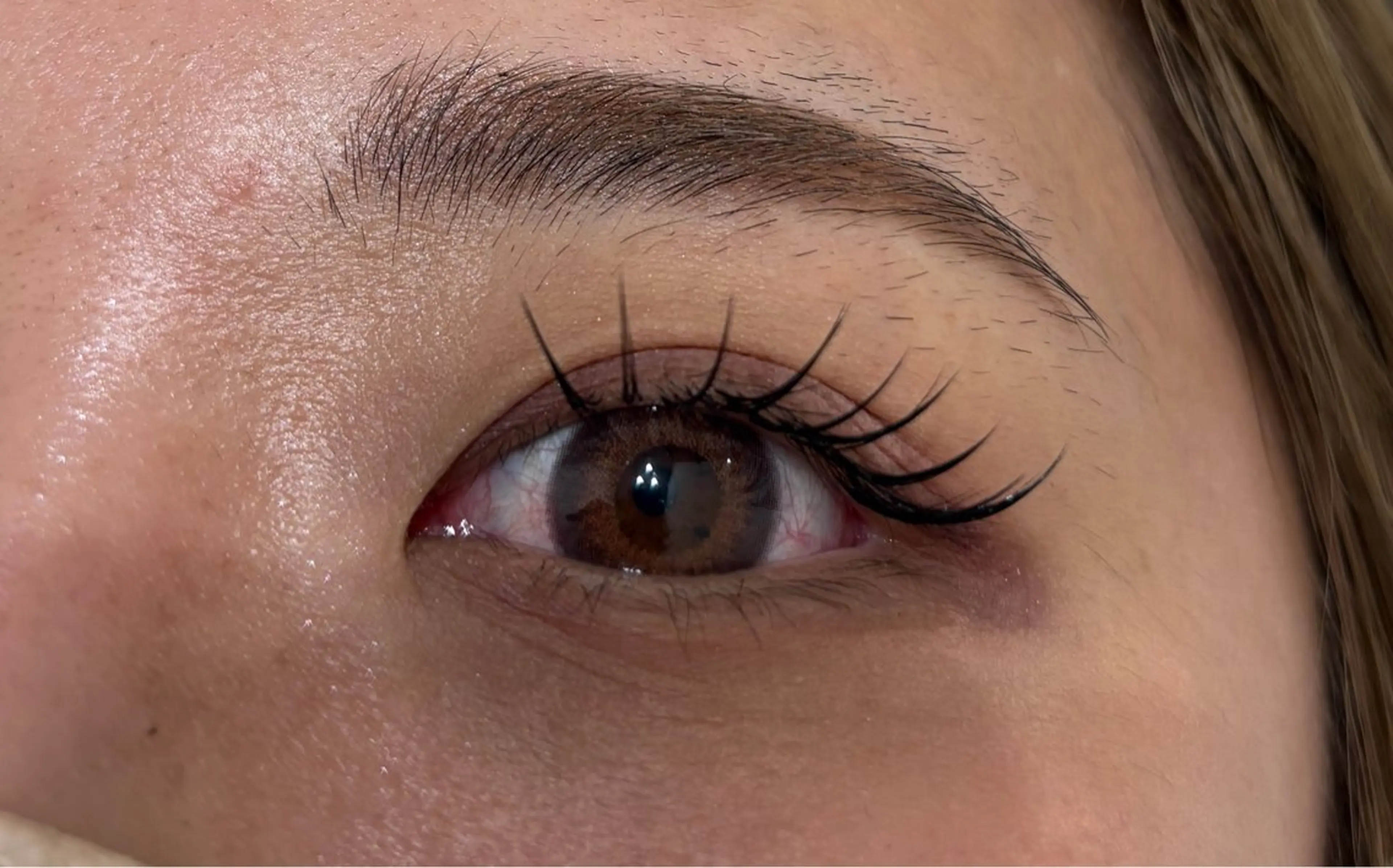 マツエク・マツパ eye lash  Lucia 難波所属・ひらおか ういの眉毛・アイブロウイメージ