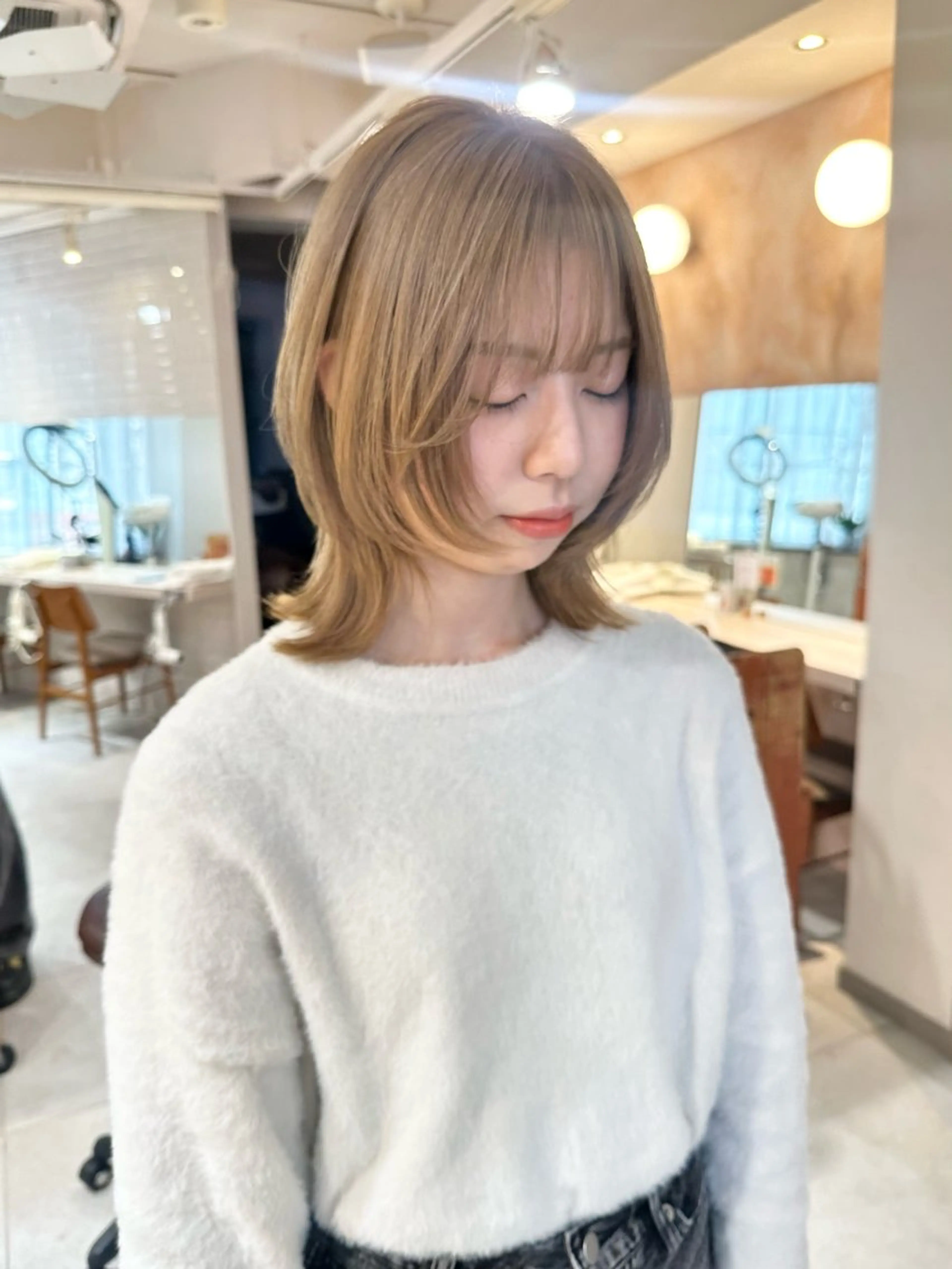 ショート カラー ベージュカラー ブリーチ ミルクティーベージュ 🌞塙 湧貴🌞のヘアスタイル