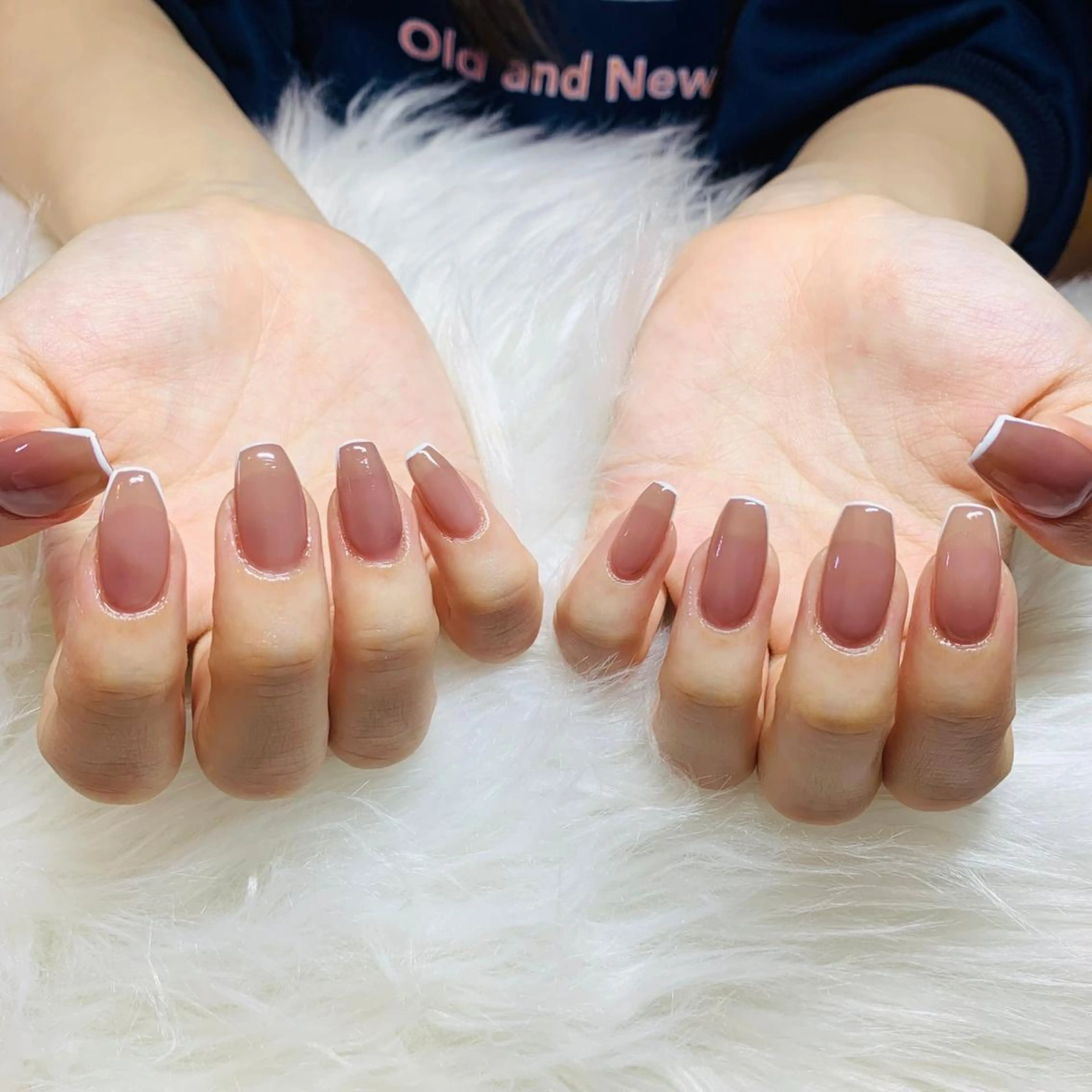 うる艶ワンカラー💅豊富なカラーより2色選べます✨ケア込みの写真