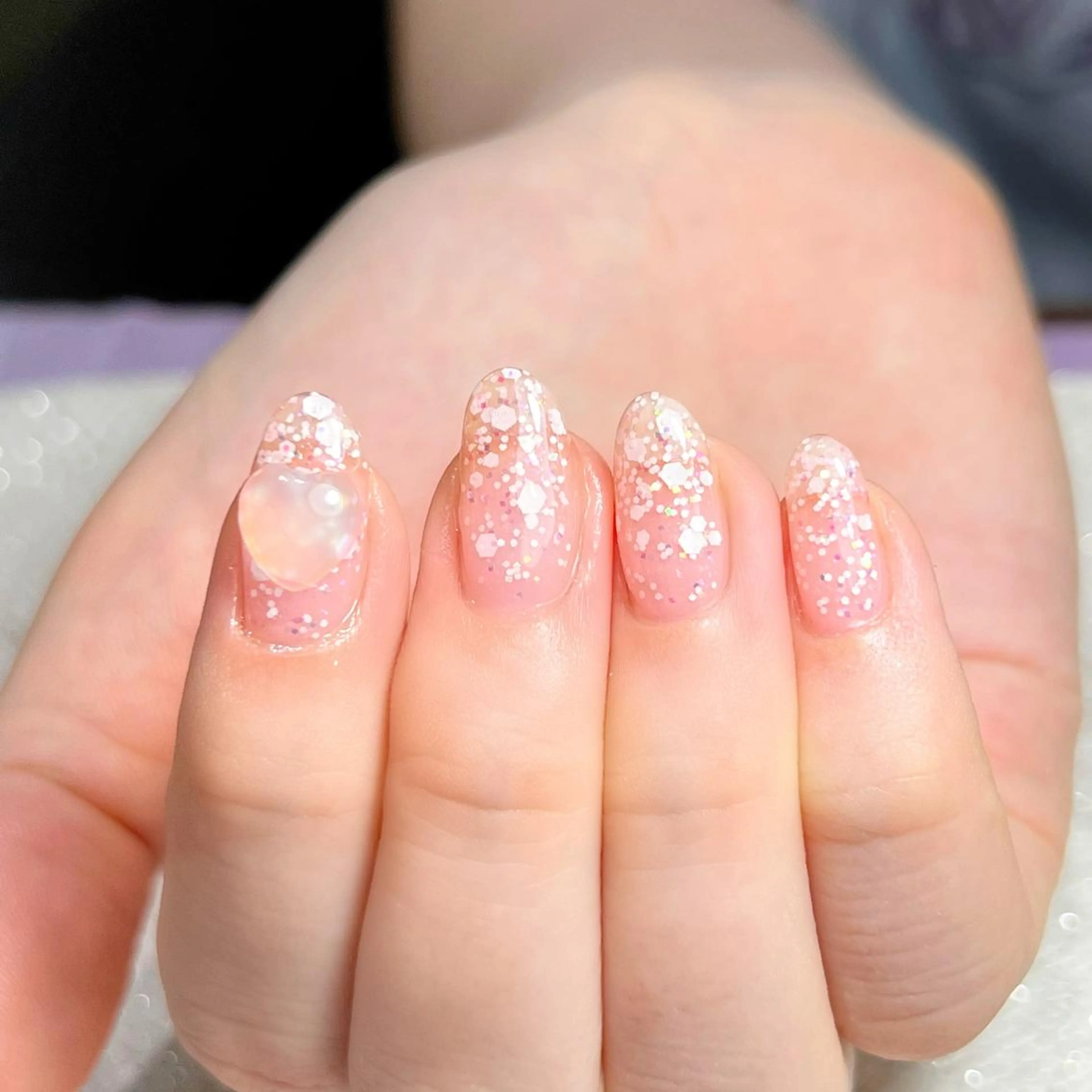 ネイル Mizuliネイル 眉毛メイクのサロンのネイルデザイン