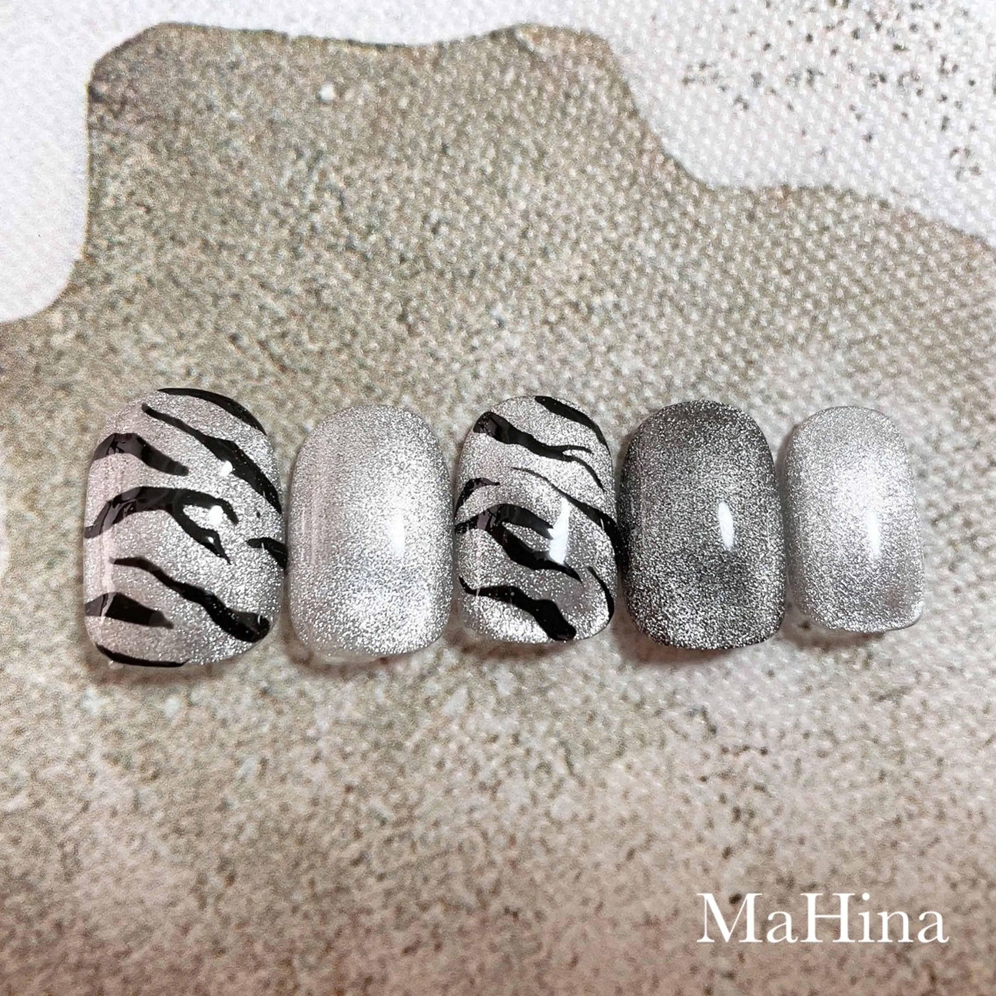 ネイル アニマル柄 マグネットネイル Healing Salon...MaHina(マヒナ)所属・MaHina🌙 salonのネイルデザイン