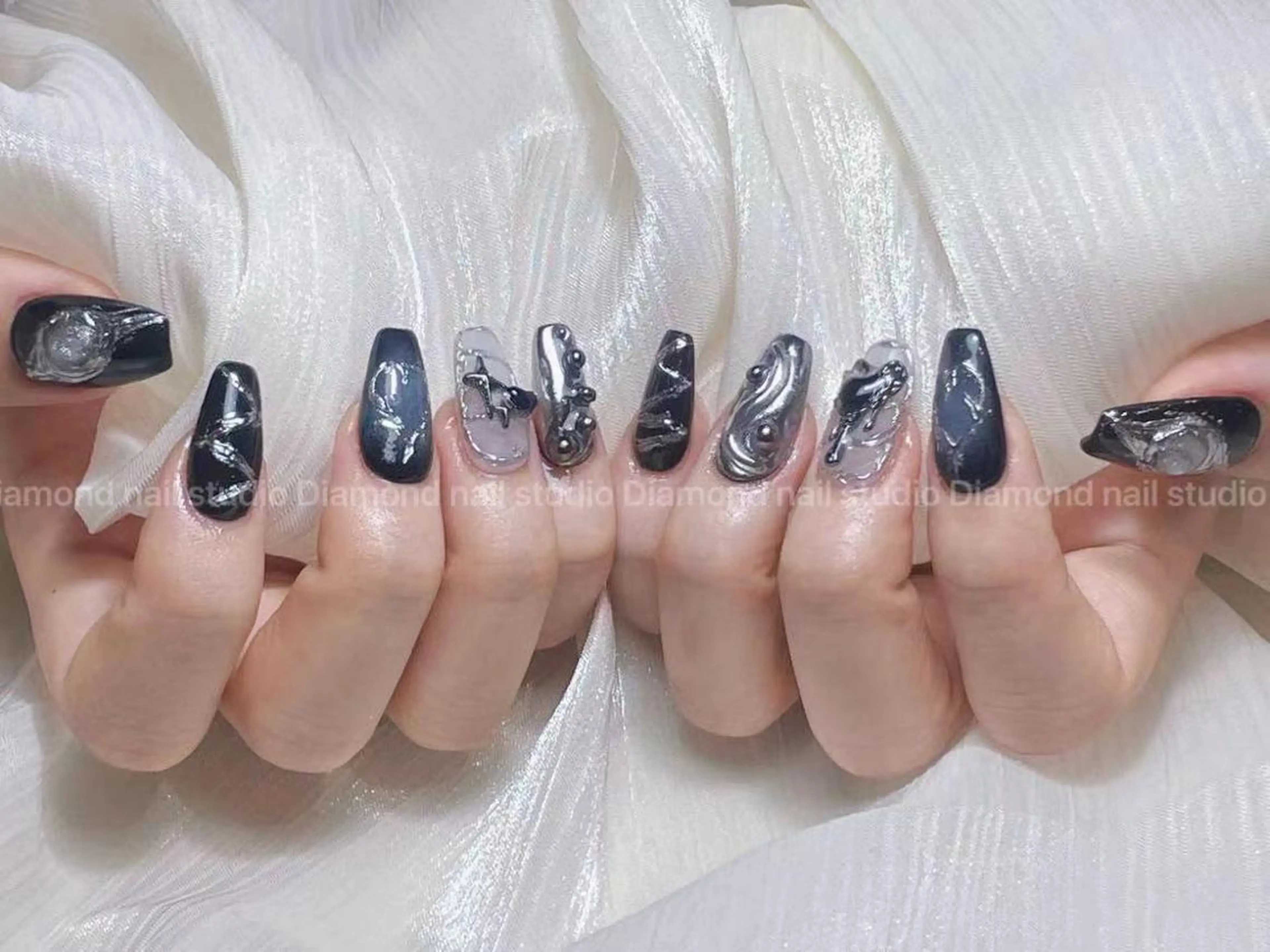 ネイル ハンドネイル DIAMOND 💦のネイルデザイン