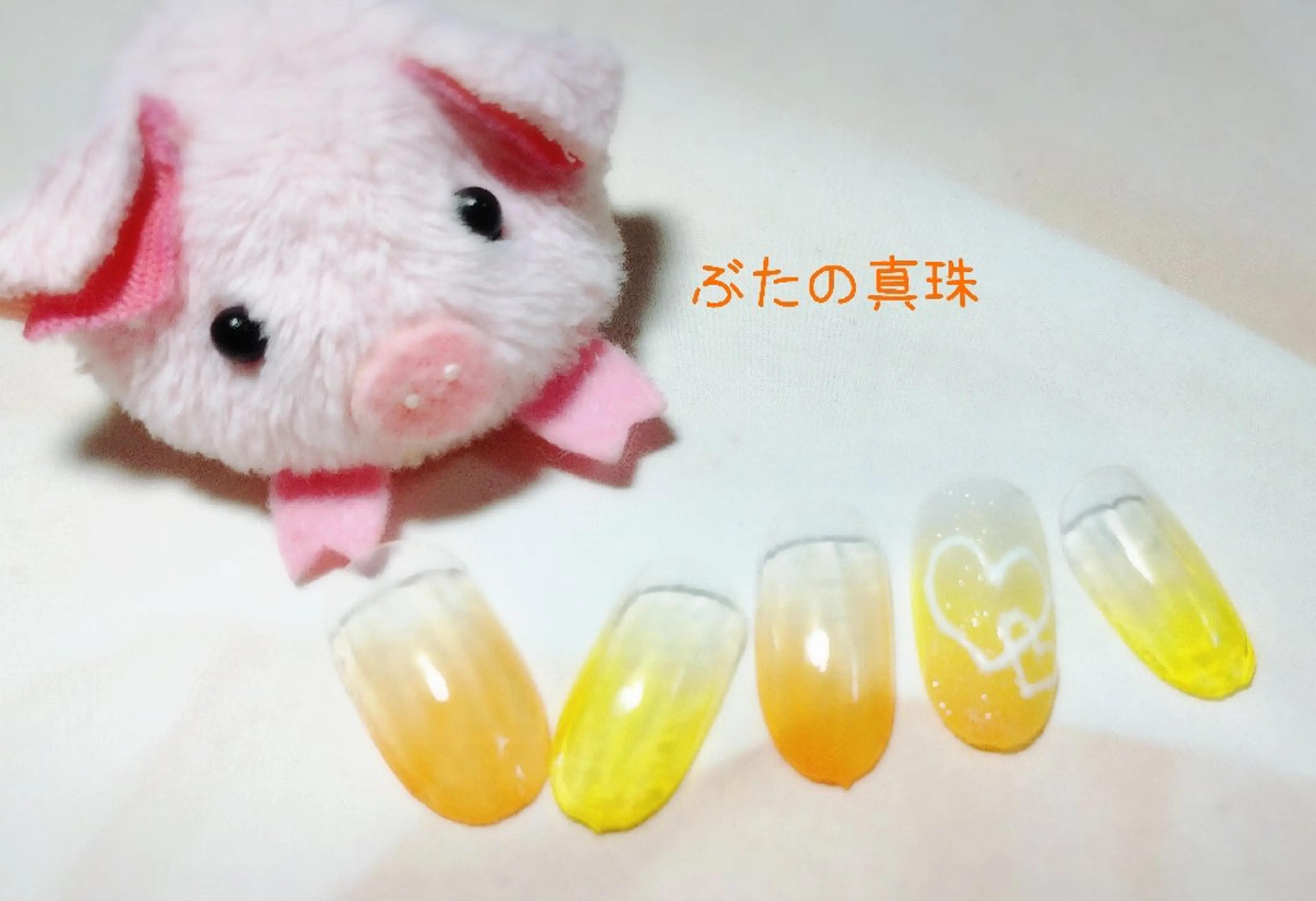 ネイル オレンジ ハンドネイル 林 珠里のネイルデザイン