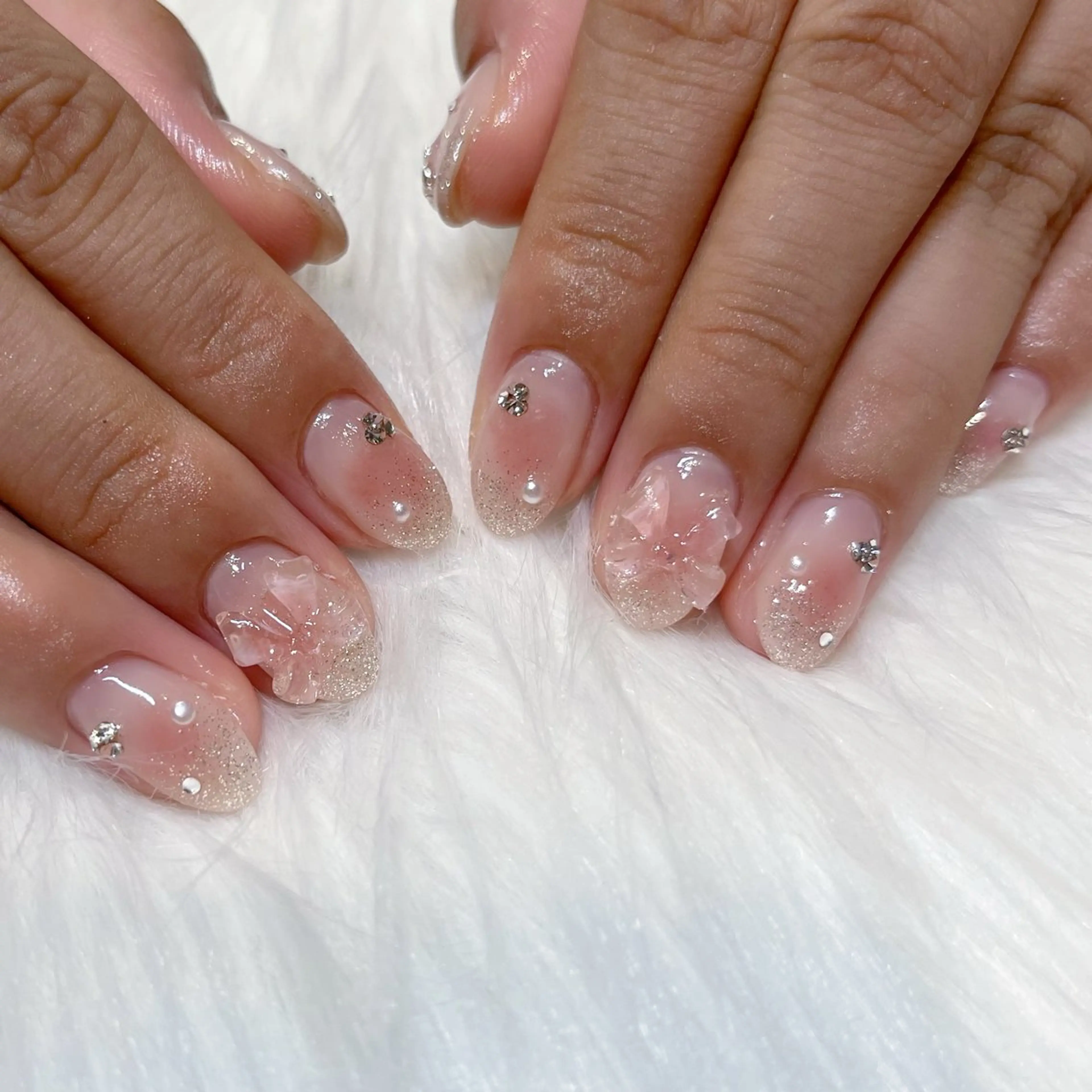 ネイル アートネイル ガーリー 韓国ネイル 持ち込み ワンホンネイル KOKONA 🎀のネイルデザイン