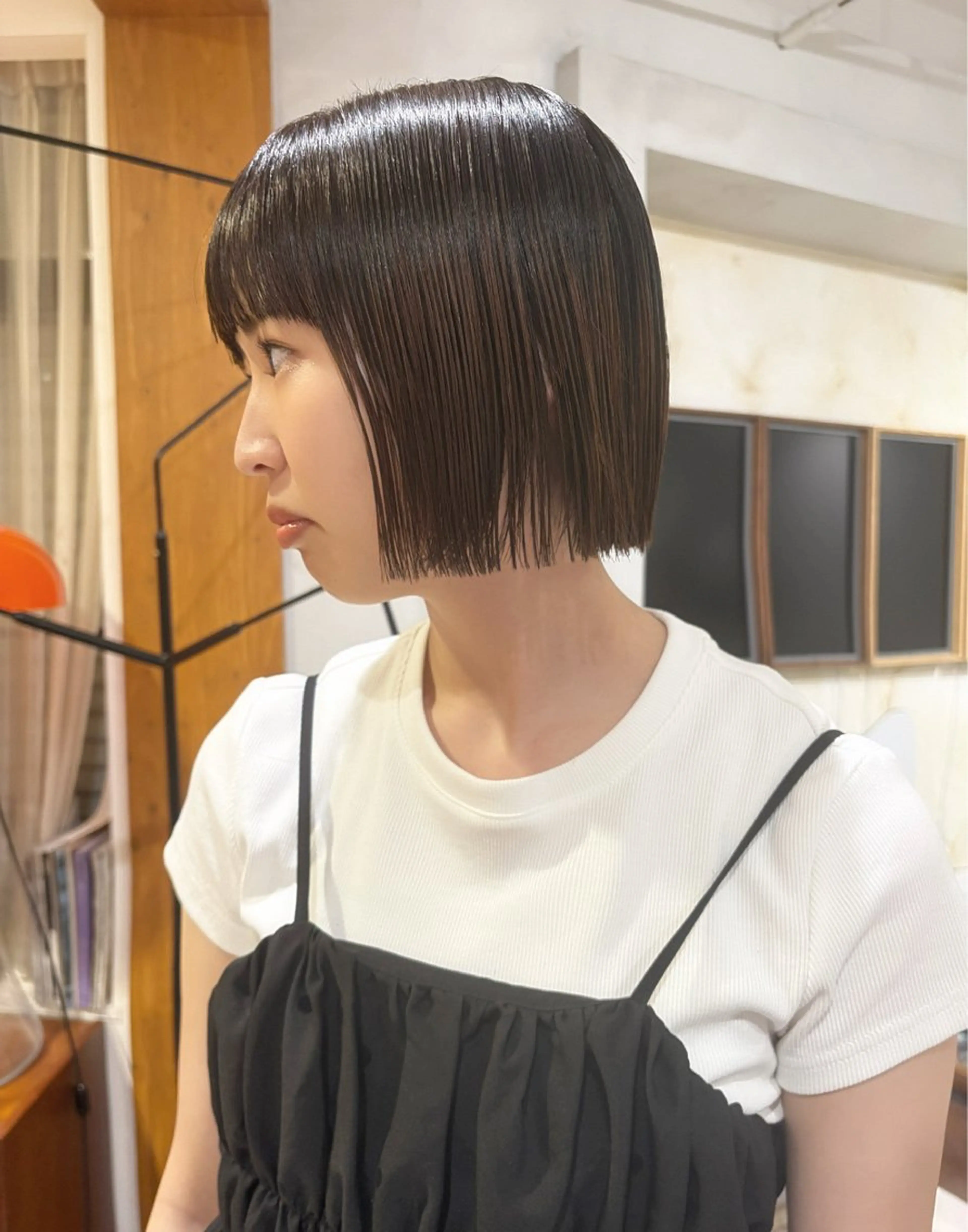 ミディアム 有岡 陽菜のヘアスタイル