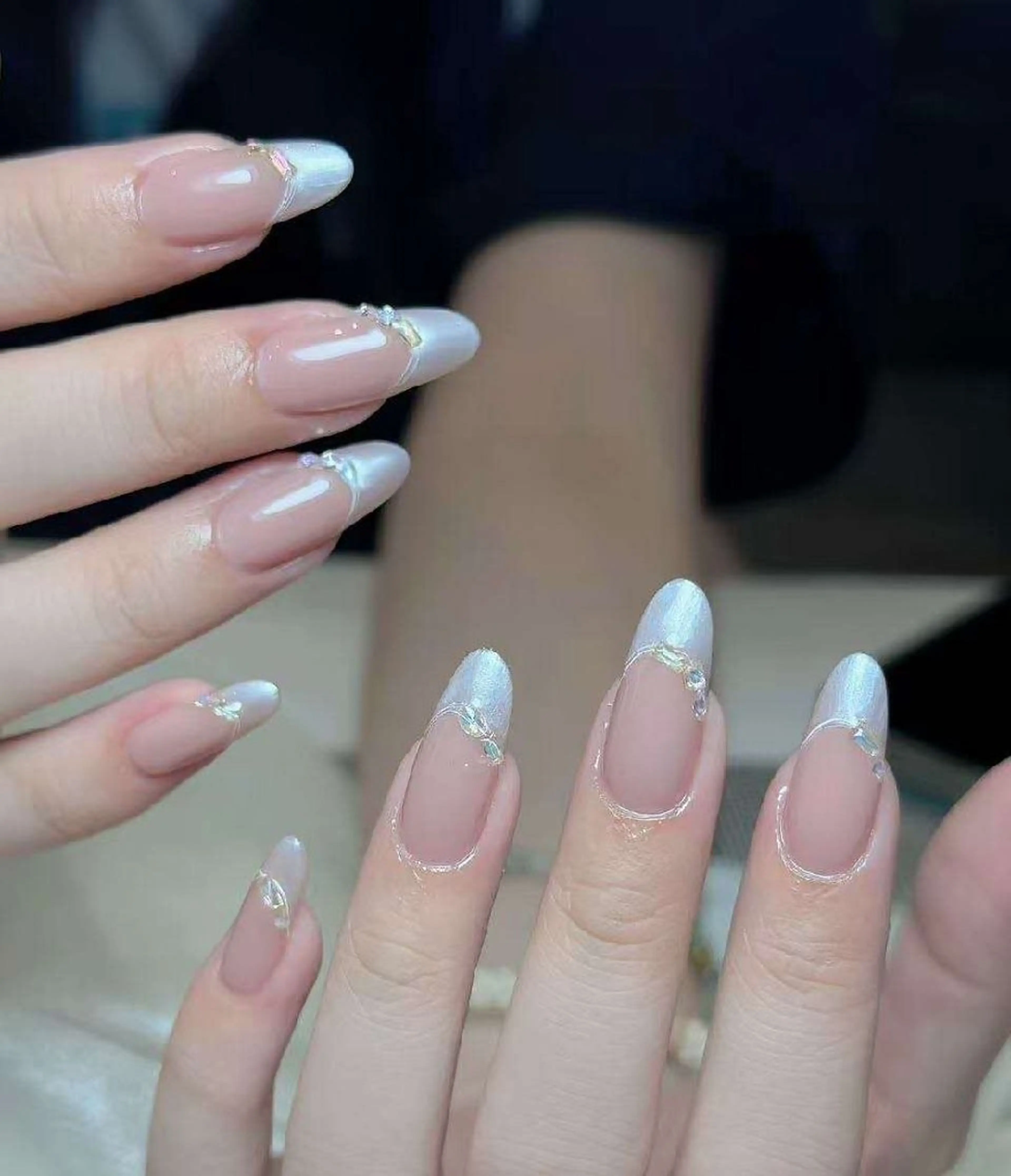 ネイル オーロラネイル フラワーネイル フットネイル フレンチネイル ジェルネイル ハンドネイル Oomiya 服部のネイルデザイン