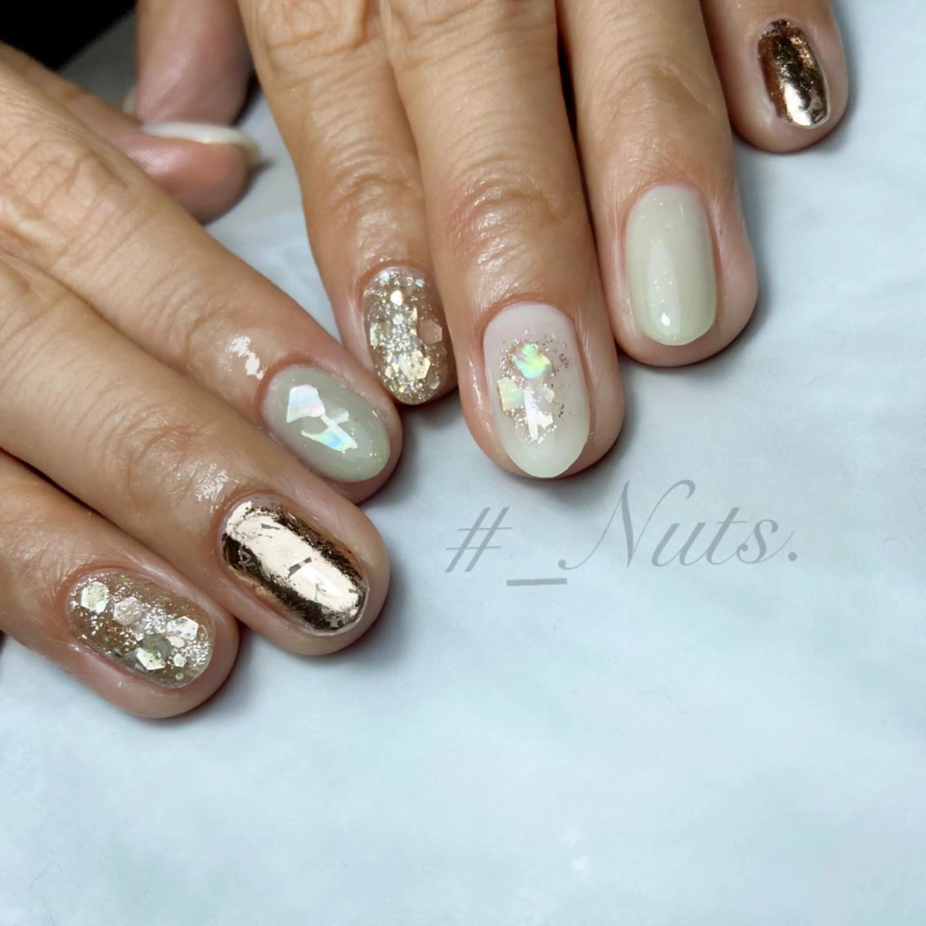 ネイル キラキラネイル 夏ネイル 土居 夏美のマツエク・マツパデザイン