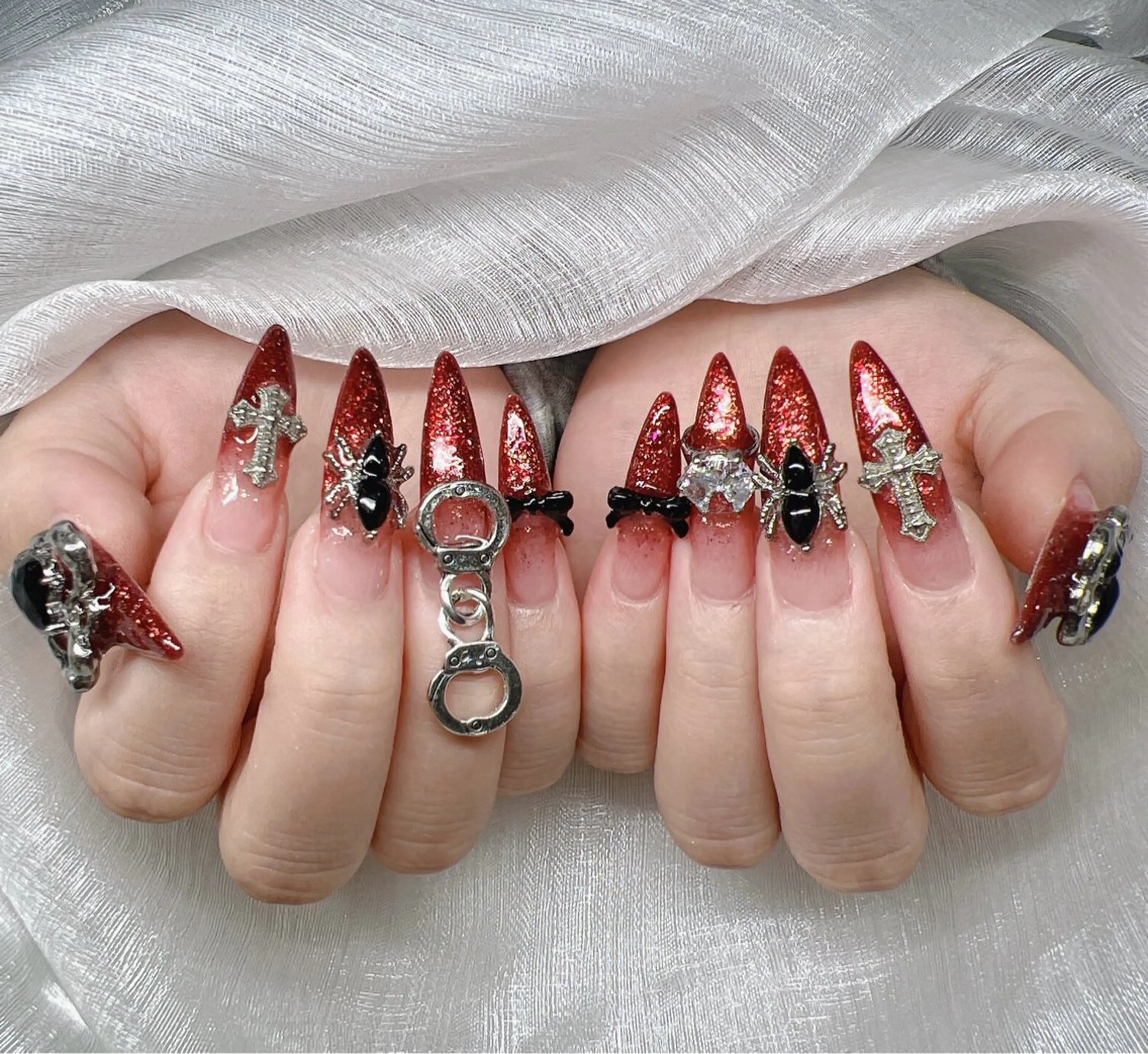 ネイル 長さ出し グラデーション 卒業式 キラキラネイル マグネットネイル ハンドネイル Lee Nails チップ長さだし専門店のネイルデザイン