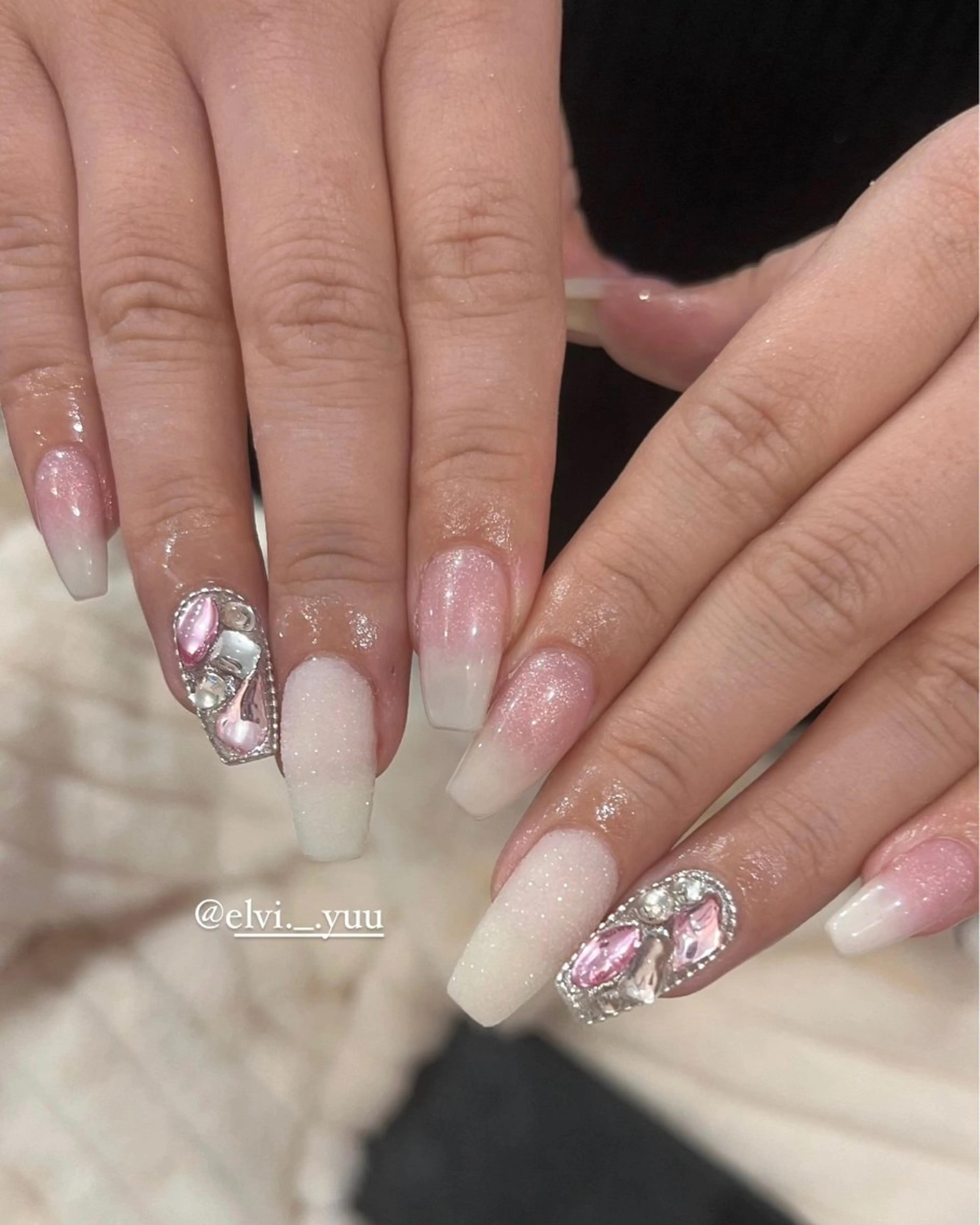 ネイル SALON ELVI.所属・SALON ELVI.のネイルデザイン