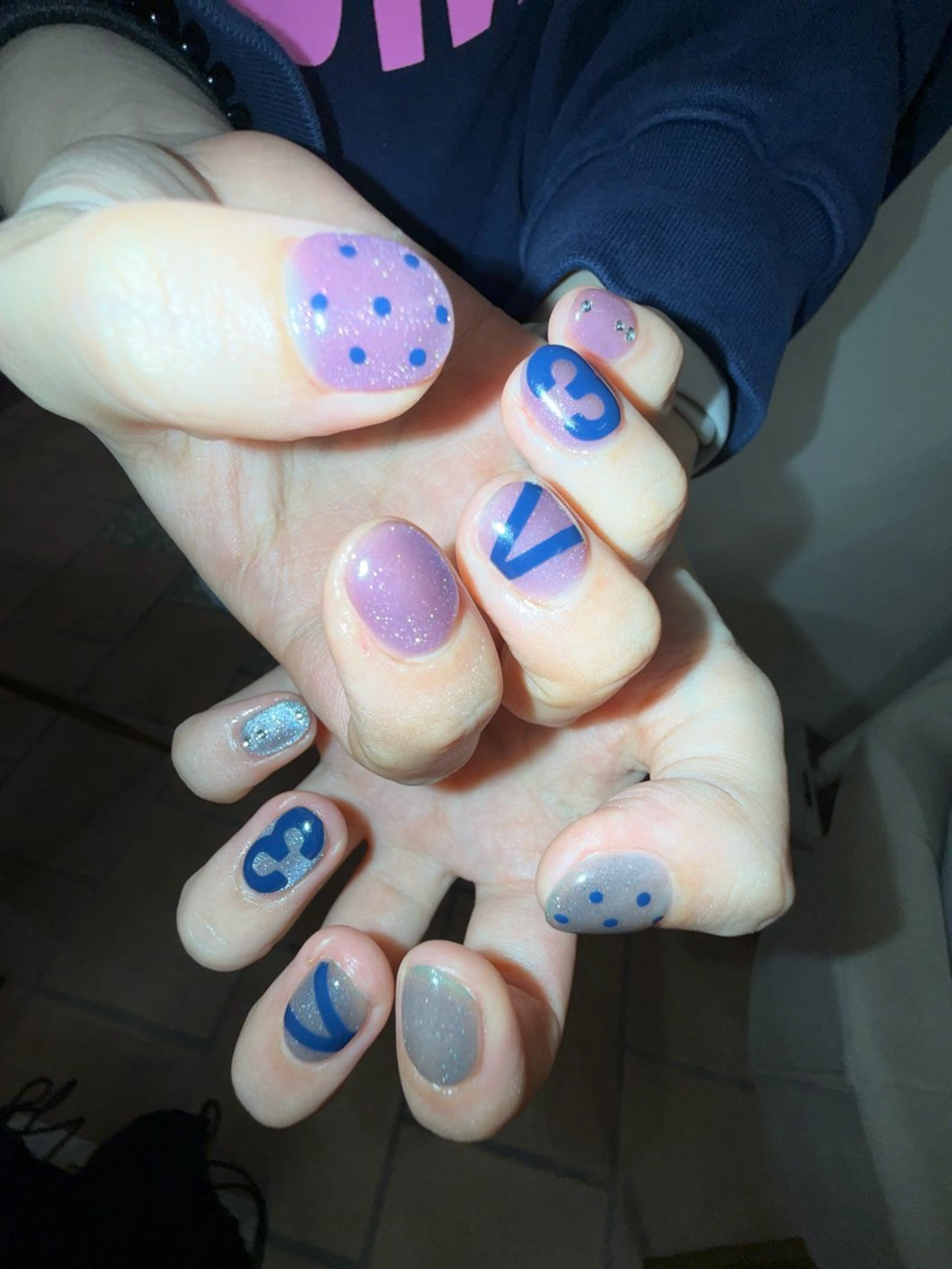 ネイル ハンドネイル 右田 里桜のネイルデザイン