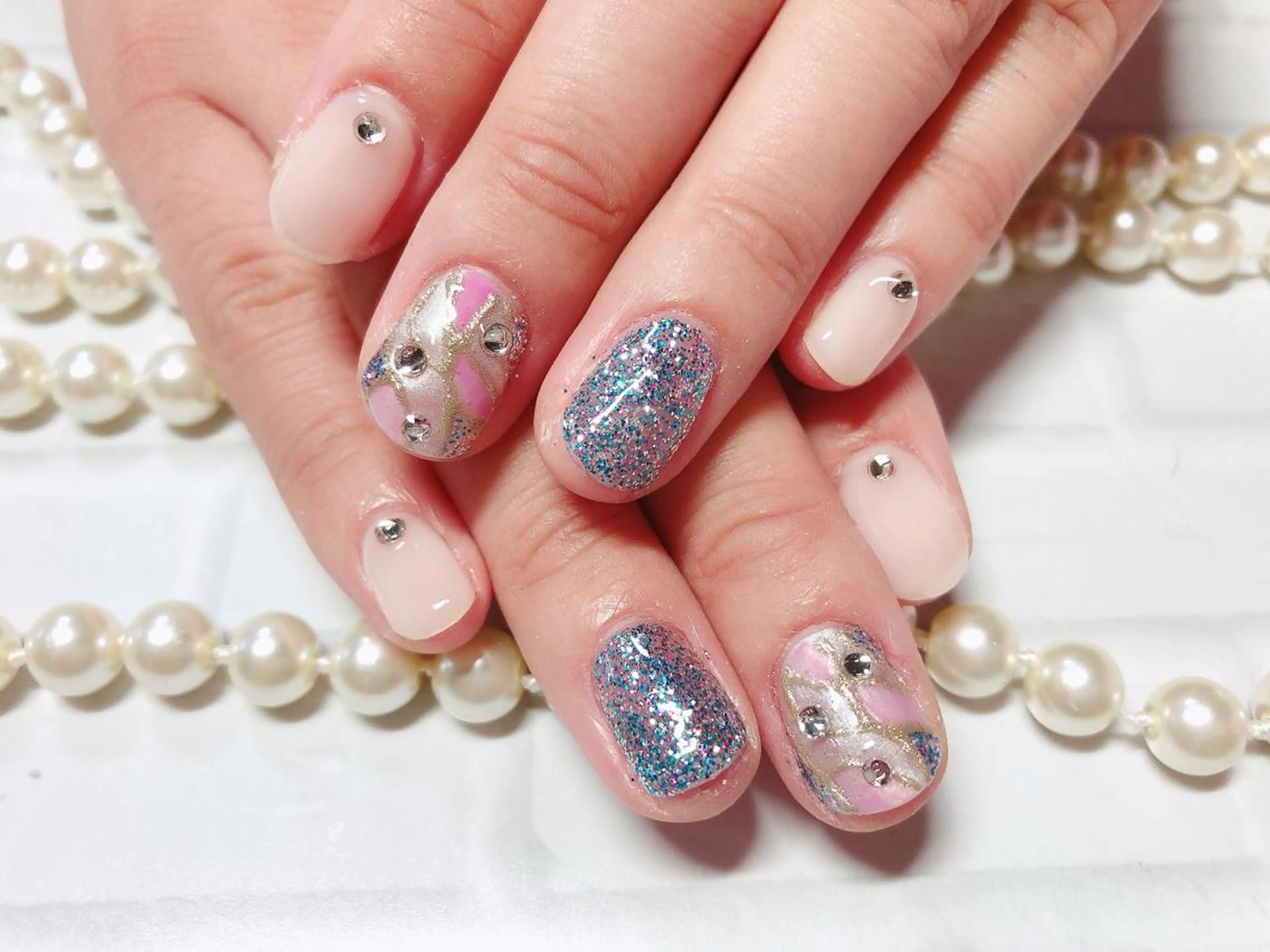 ネイル ハンドネイル ハンドケア ネイルサロン HARRYS所属・ネイル・脱毛サロン HARRYSのエステ・リラクイメージ