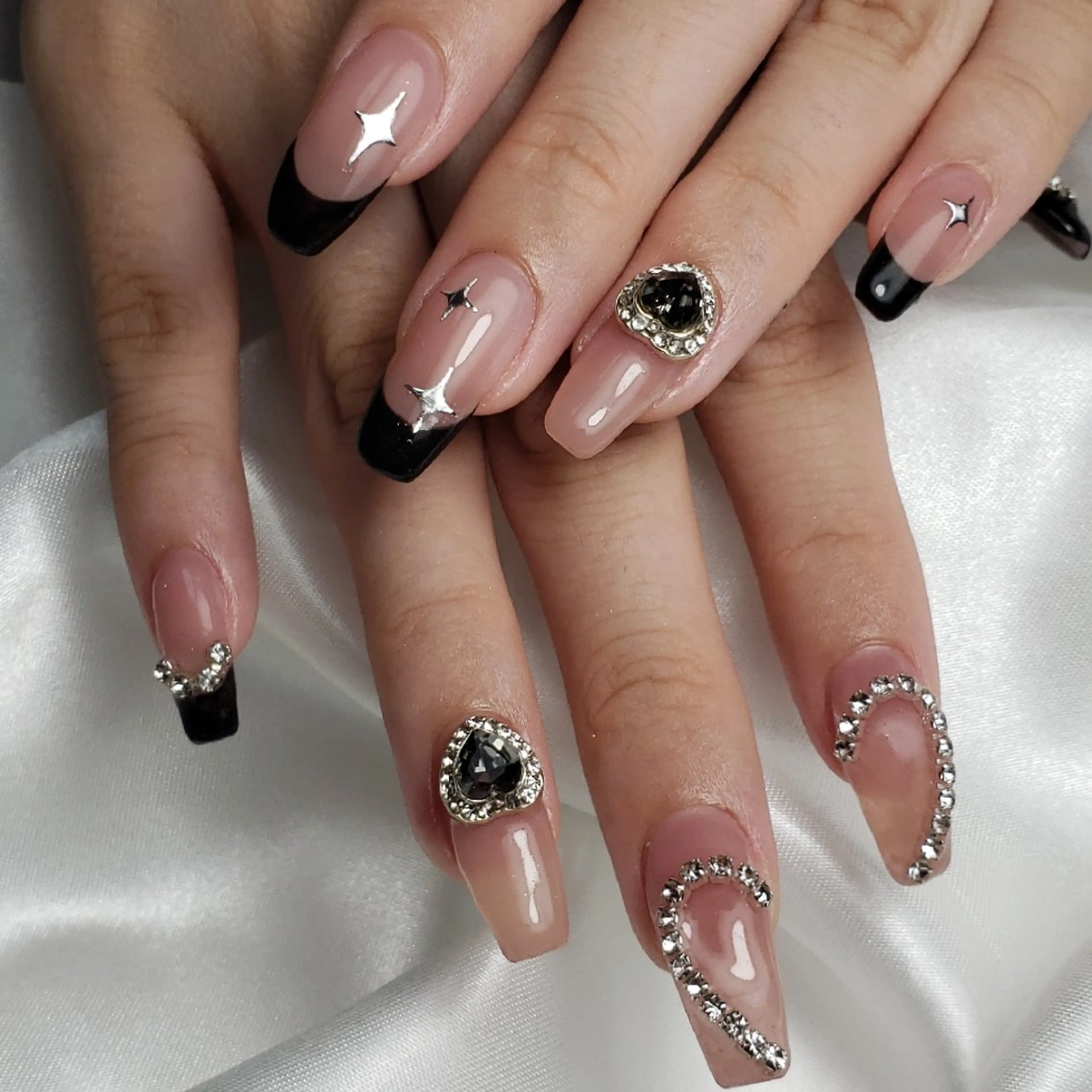 ネイル ビジュード ネイルのネイルデザイン