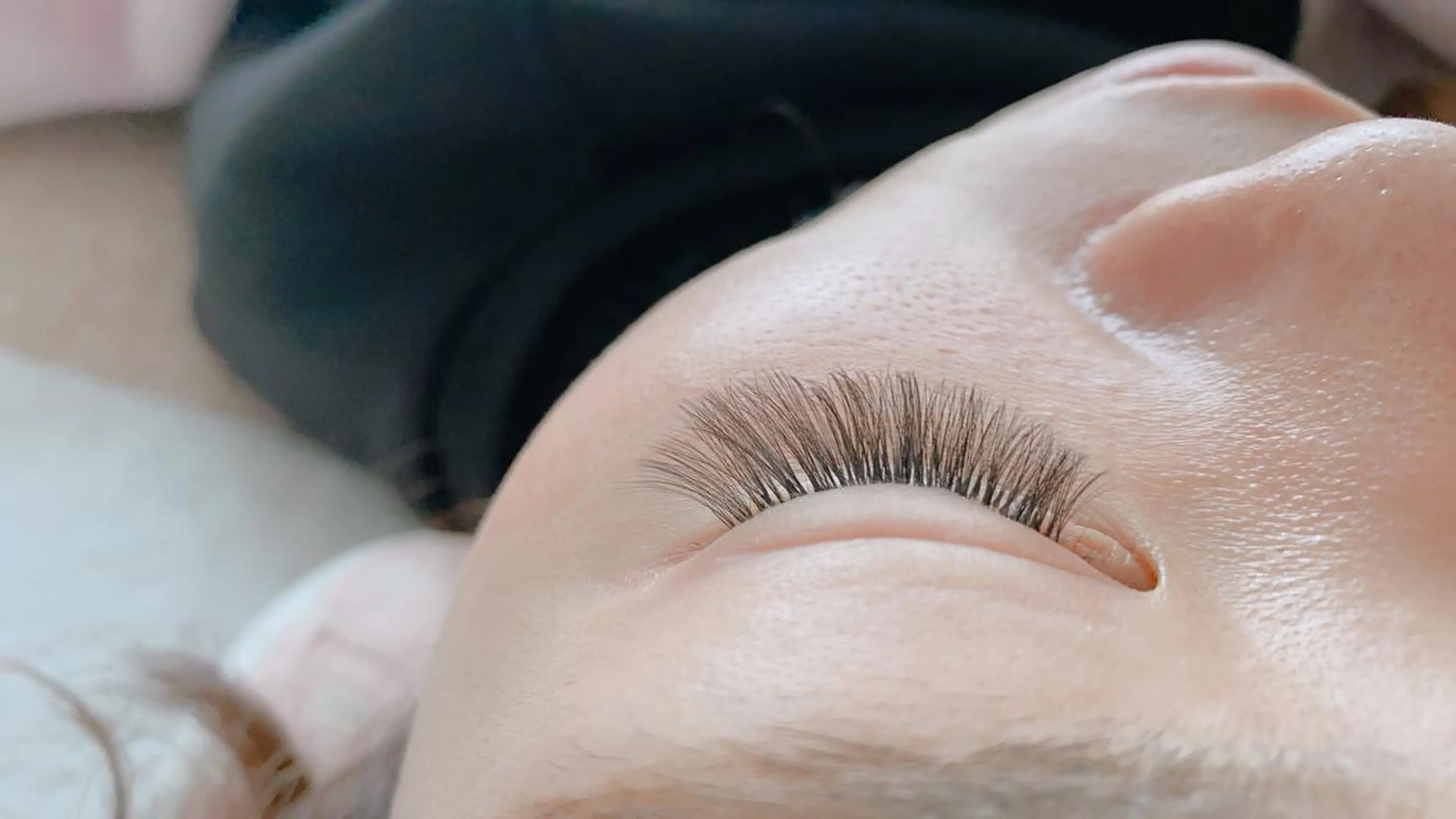 カラー パーマ ヘアアレンジ キッズ ネイル マツエク・マツパ 目尻長め 神山 ビューティー・アイのマツエク・マツパデザイン