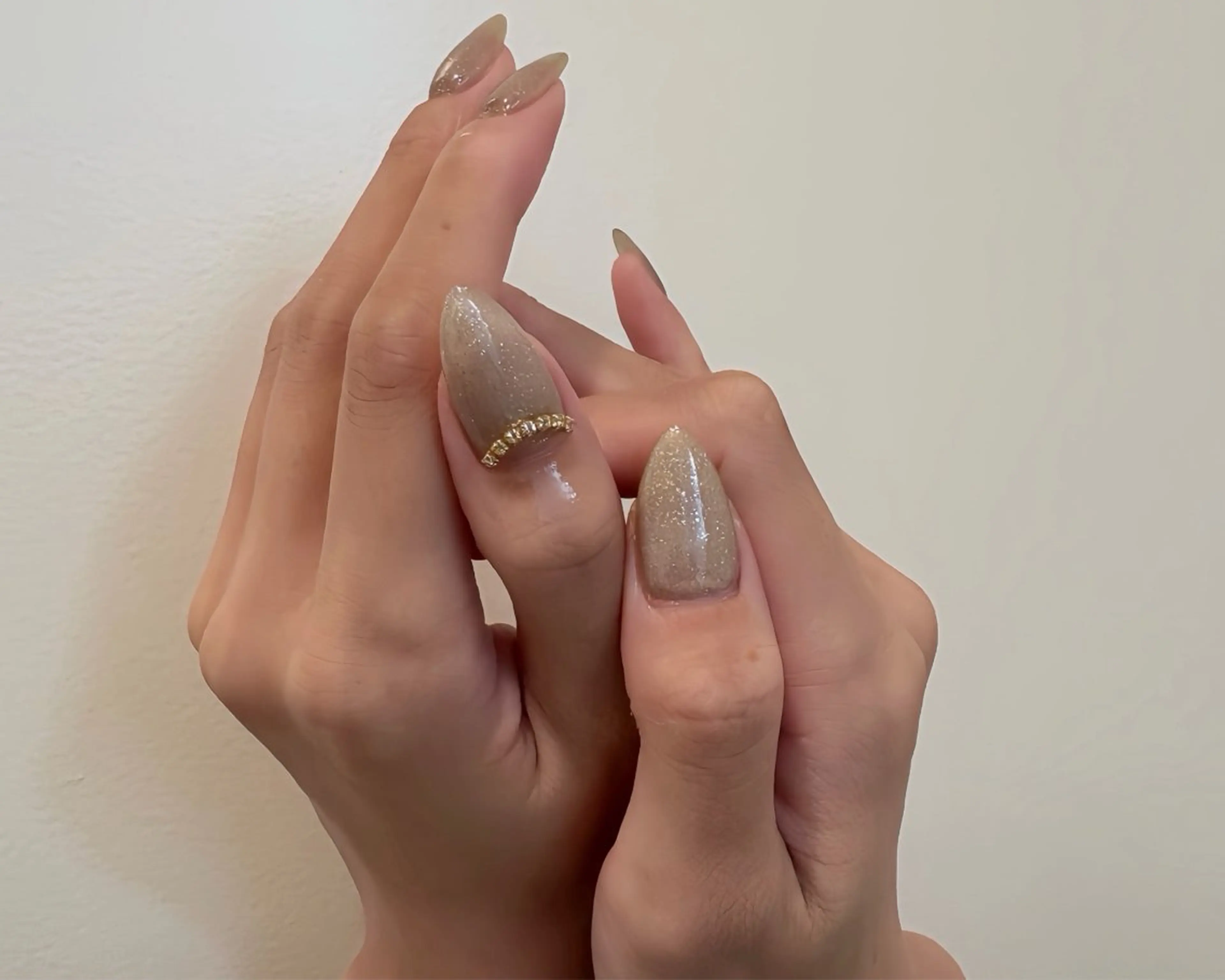 ネイル マグネットネイル マグネットワンカラー ワンカラーネイル filonnail Juna💍のネイルデザイン