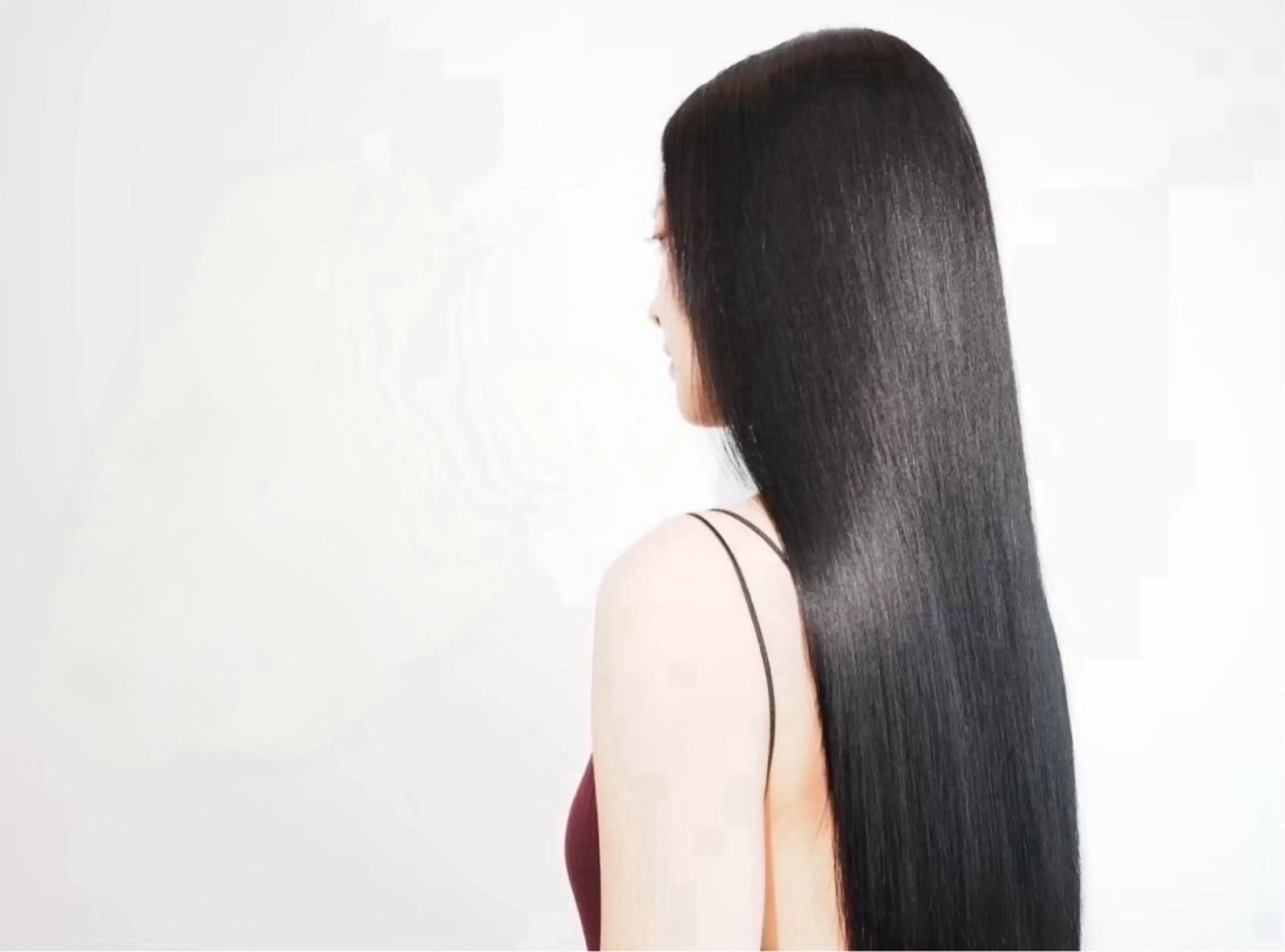 ロング 額田 汐莉のヘアスタイル