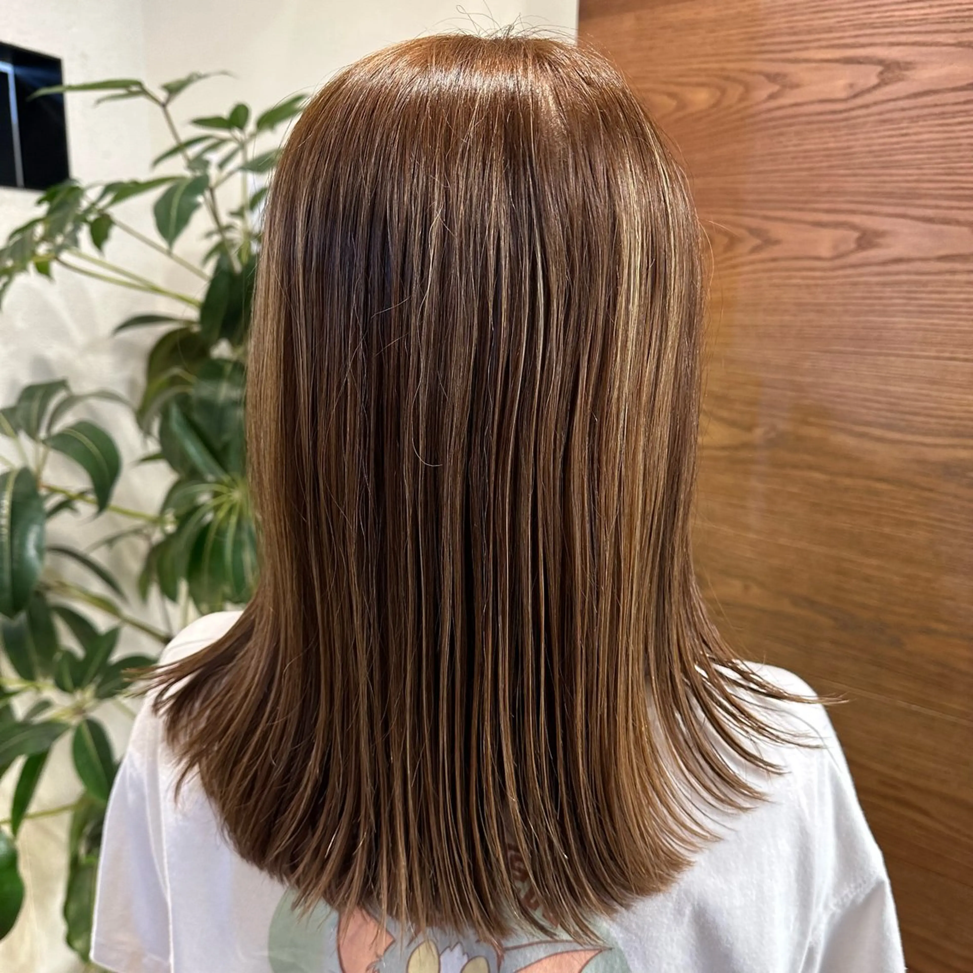 ミディアム ヘアカラー momo 札幌美容師のヘアスタイル