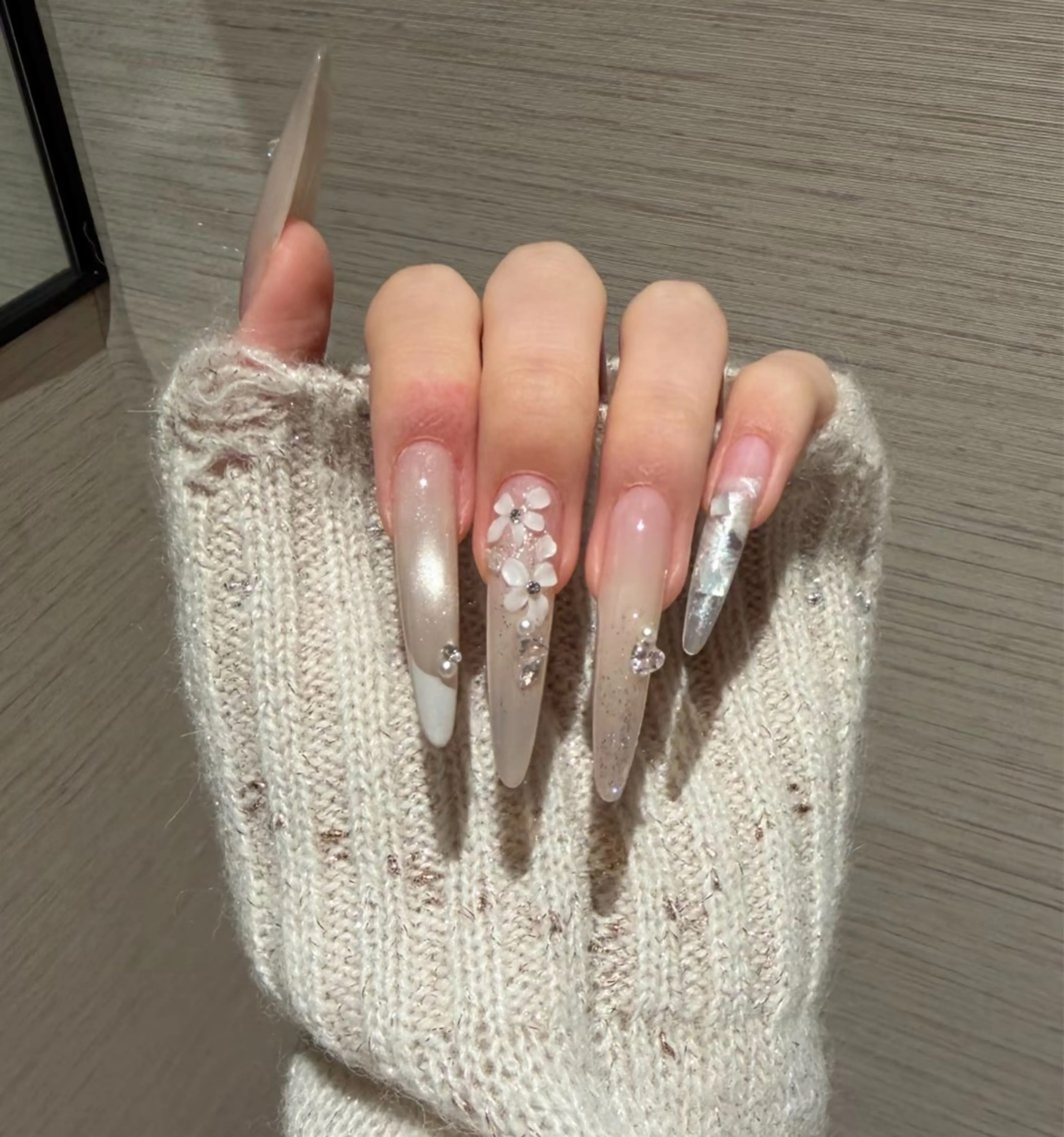 ネイル オーロラネイル 成人式 フットネイル フレンチネイル ジェルネイル ハンドネイル 長さだし専門 ありさのネイルデザイン