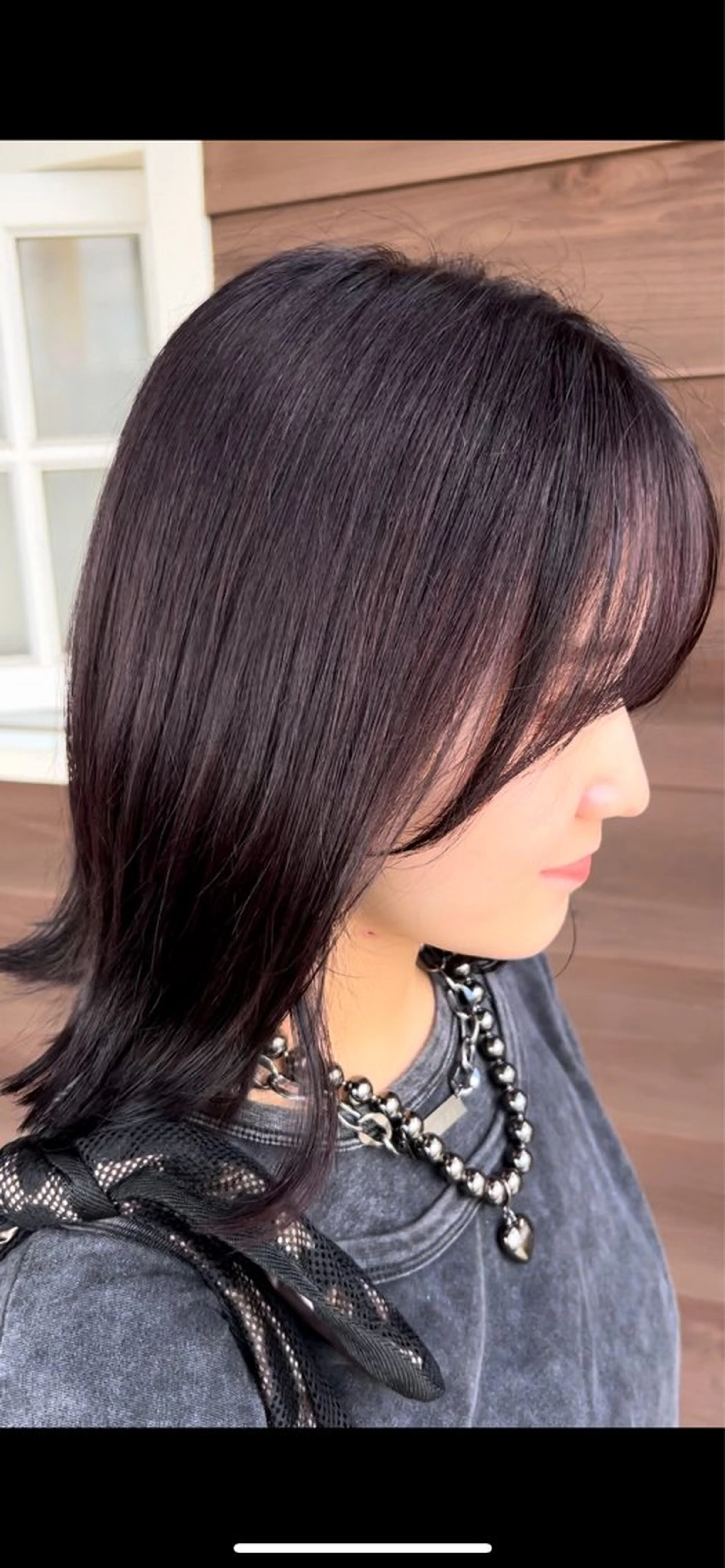 ミディアム カラー 三輪 南月のヘアスタイル