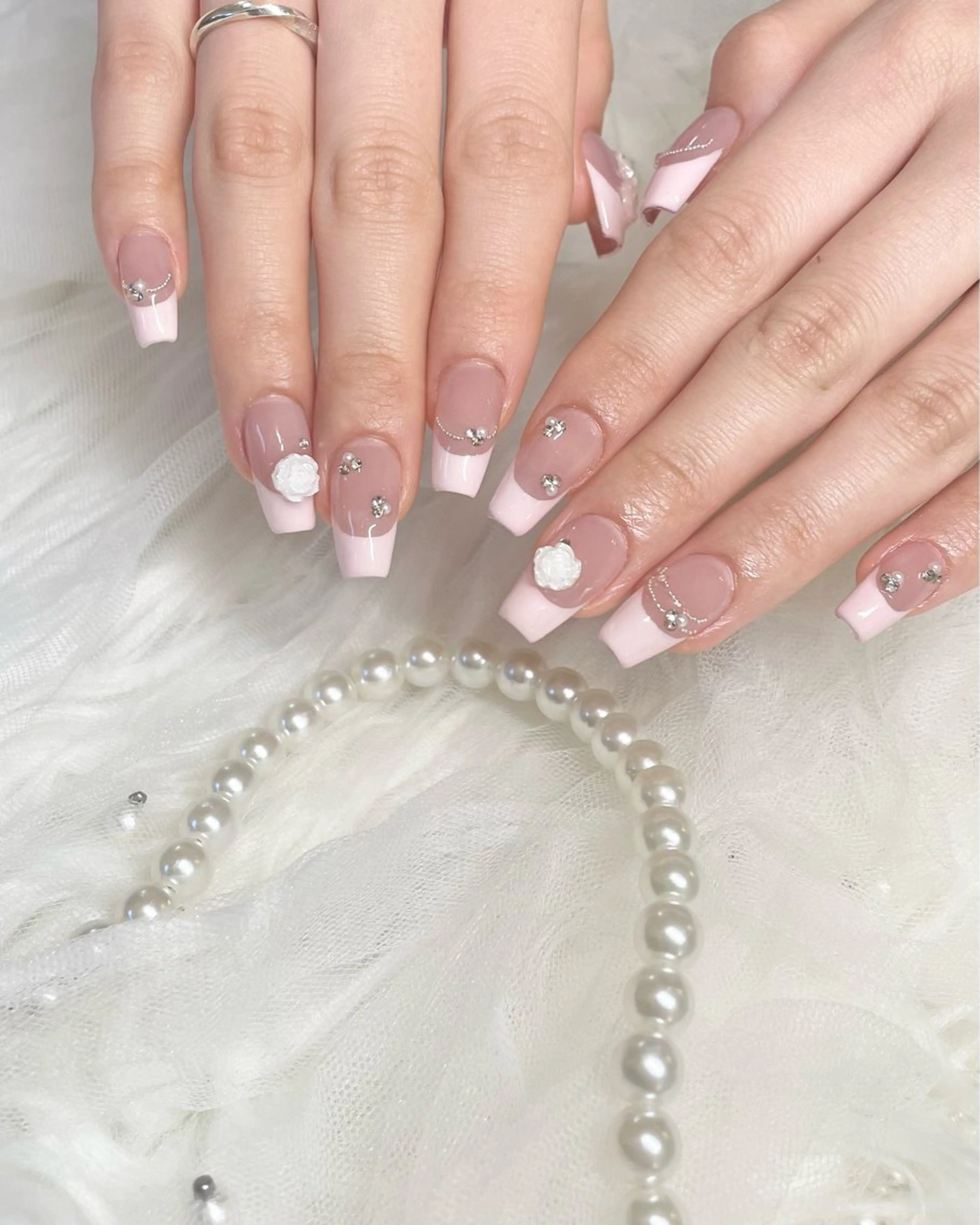 ネイル フレンチネイル ハンドネイル Blue daisy所属・Blue daisy 栄本店のネイルデザイン