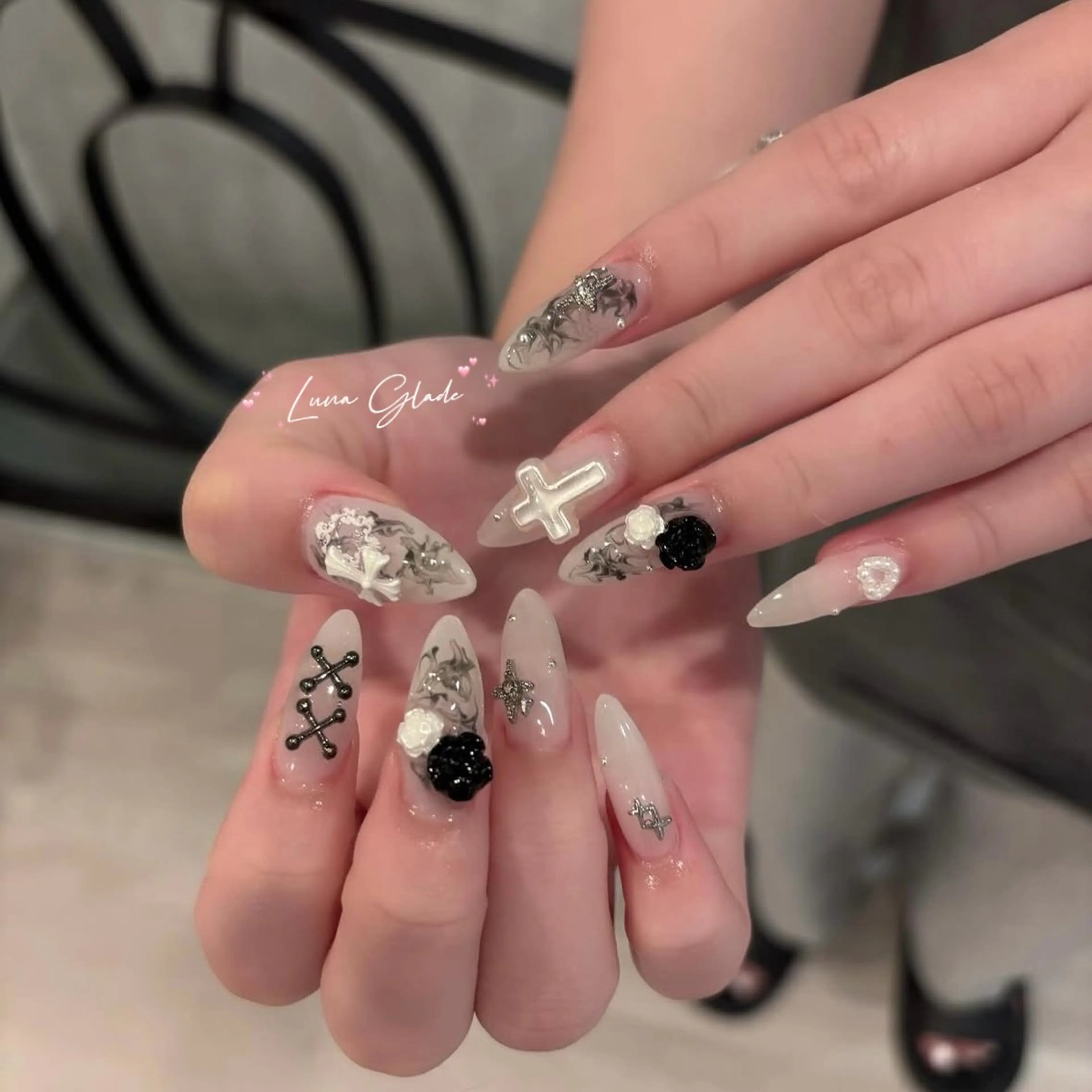 ネイル ハンドネイル Luna Glade Nail Salon所属・Luna Gladeのネイルデザイン