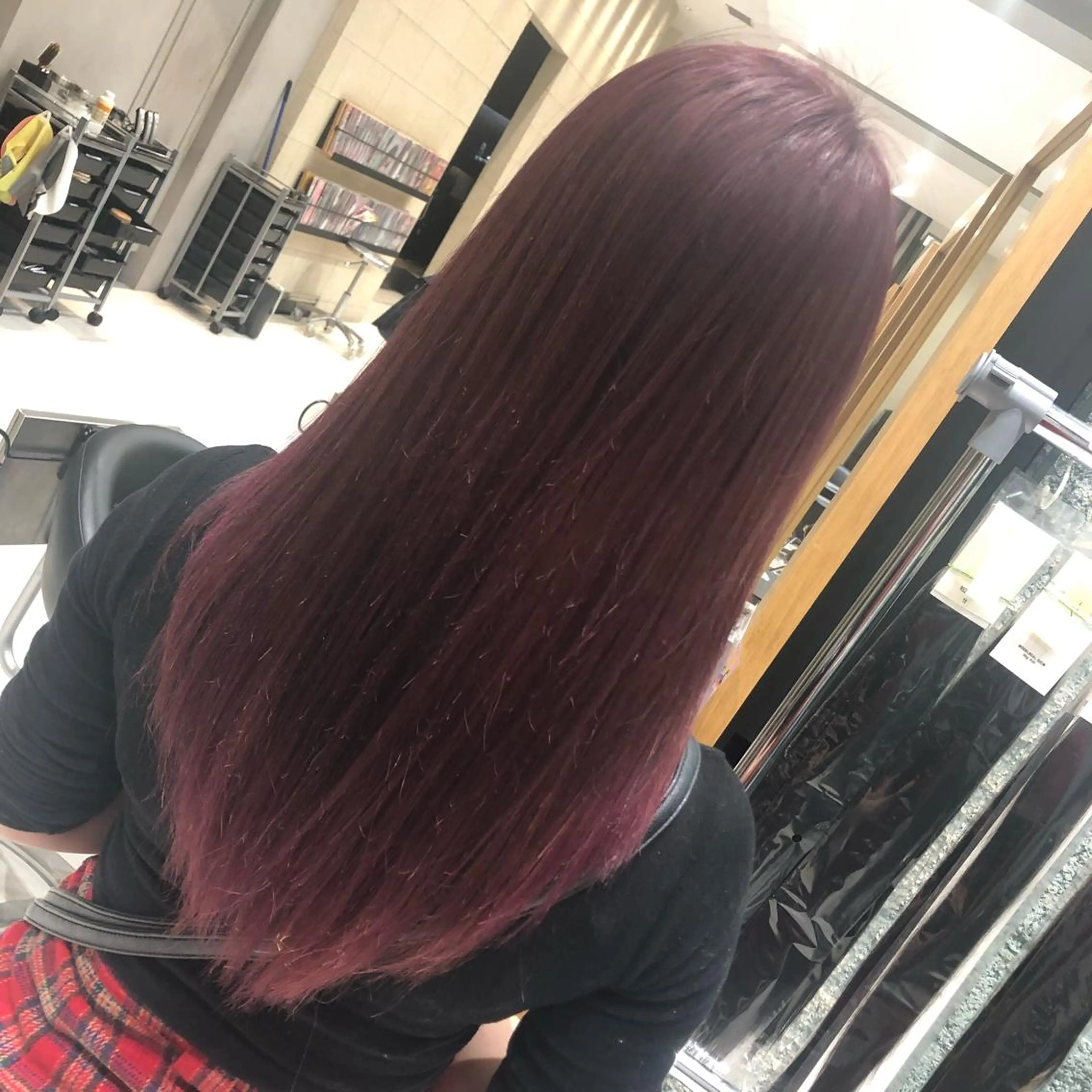 カラー ピンクカラー カット 縮毛矯正 L.C.E心斎橋WEST所属・野上 綾香のヘアスタイル