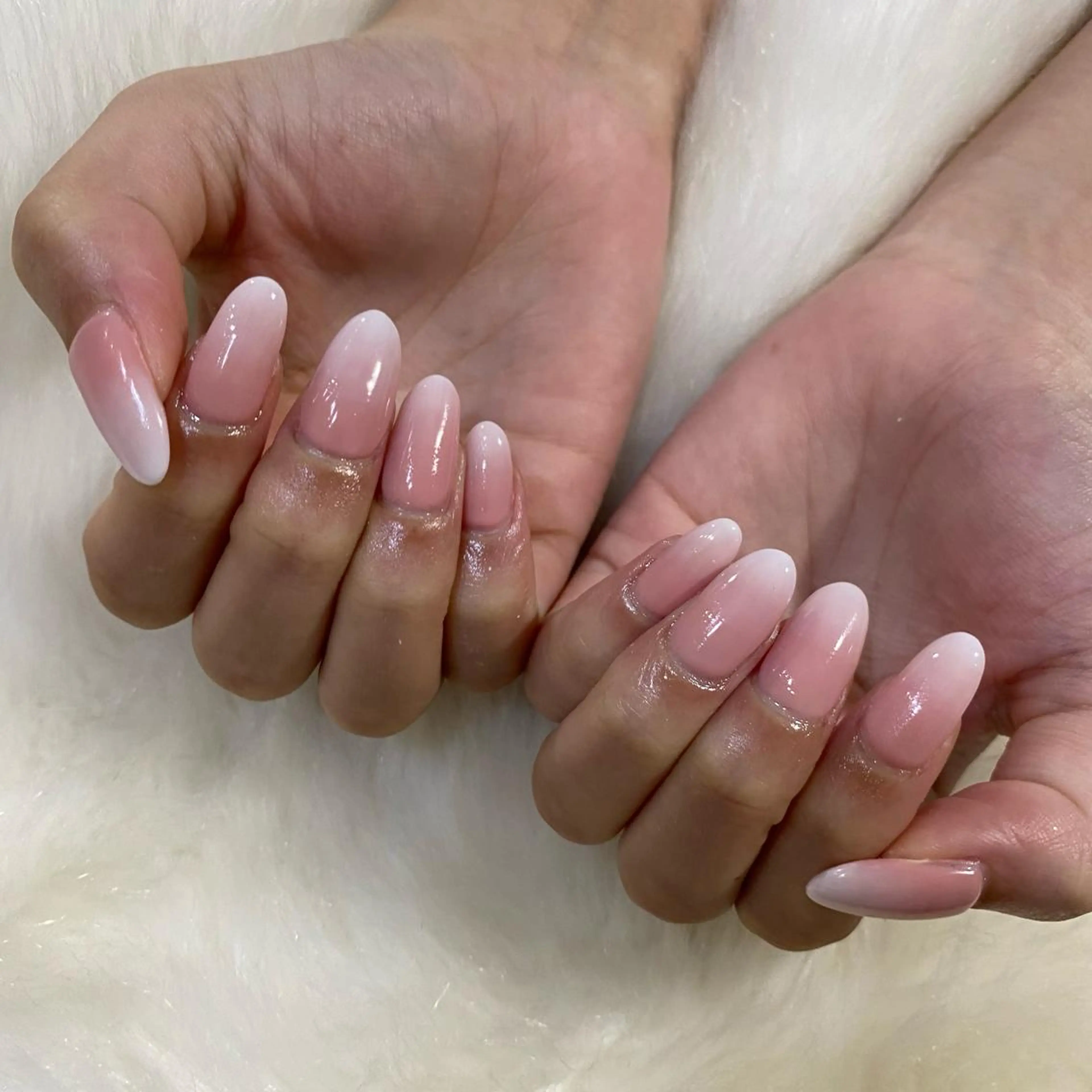 ネイル ハンドネイル Amber21.所属・Nagahama Akariのネイルデザイン