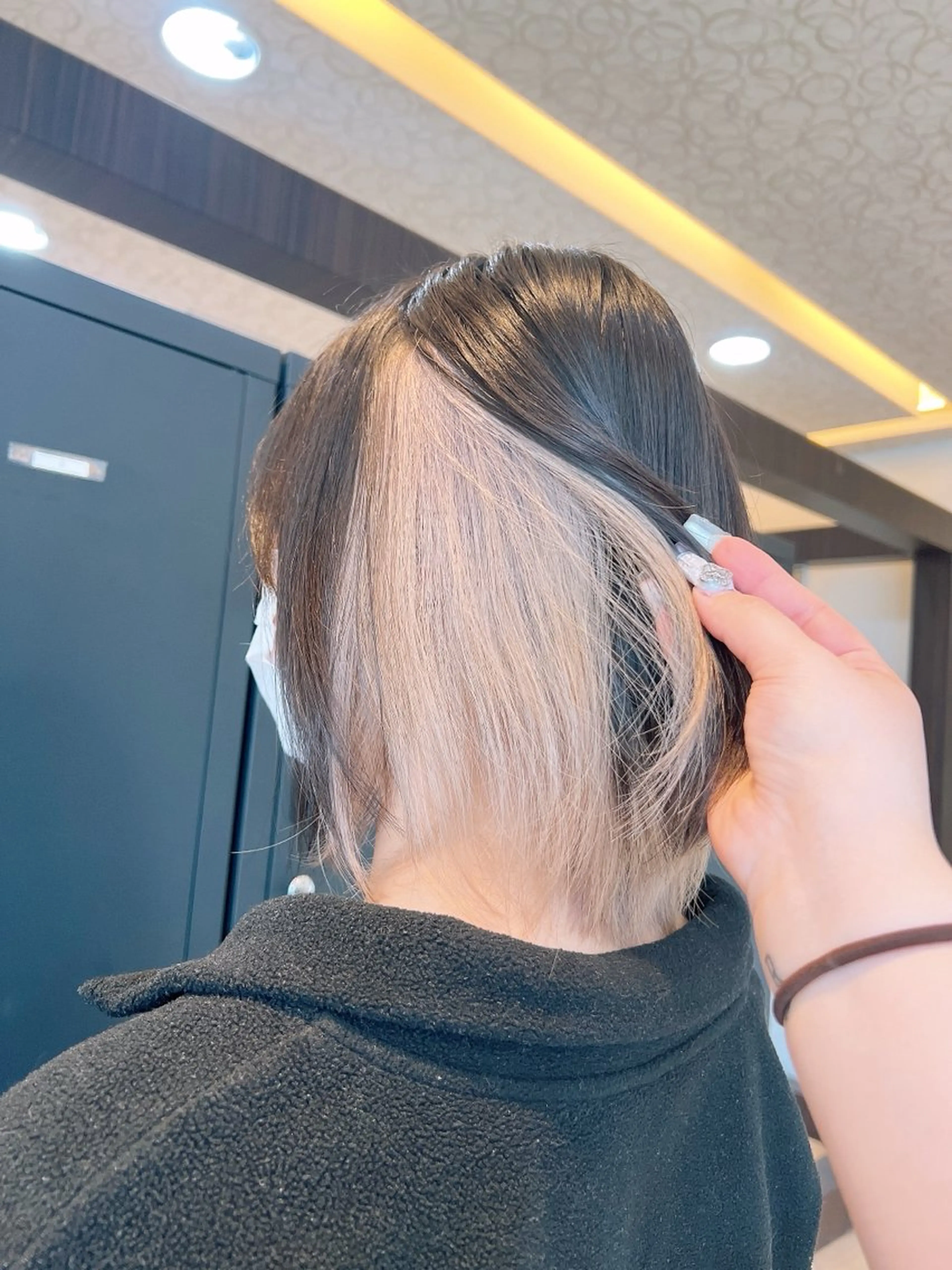 ミディアム ワンレンボブ ショートボブ ボブ 顔まわりレイヤー 顔周りカット ヘアカラー 🥀ダブルカラー/ 縮毛矯正🥀ユイキのヘアスタイル