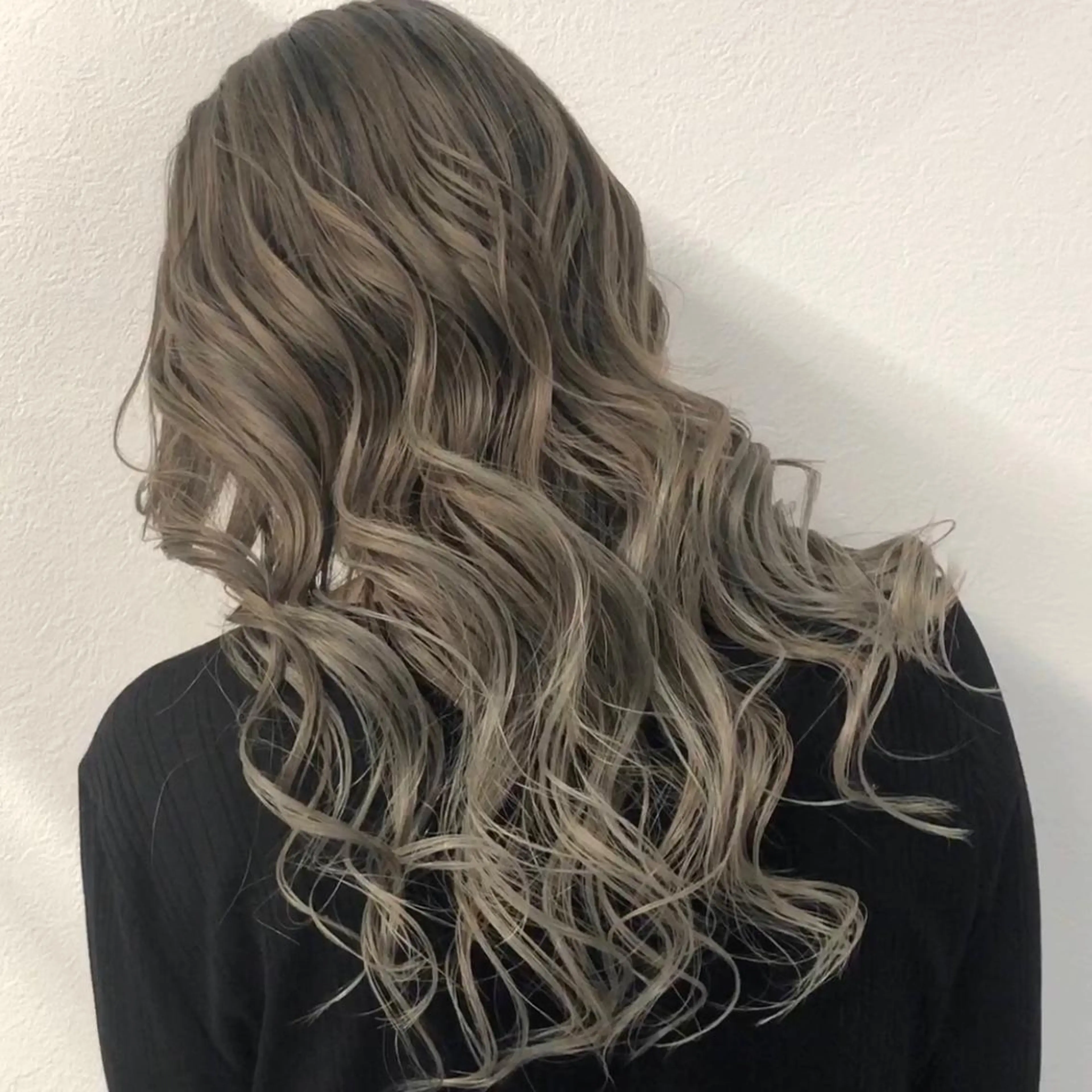 セミロング カラー ヘアアレンジ ショートボブ シールエクステ バレイヤージュ デザインカラー ハイライトカラー アンドウ ユウ/ レイヤーカット/韓国のヘアスタイル