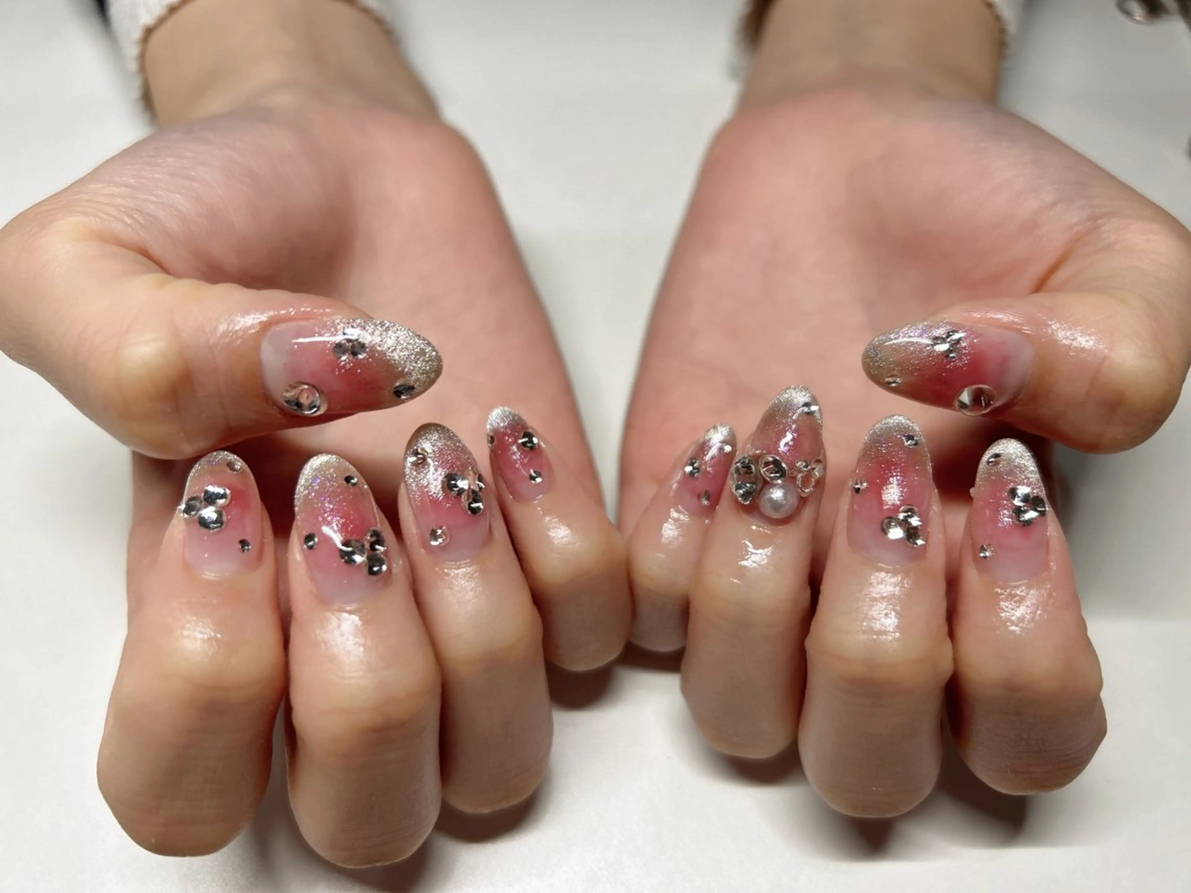 ネイル アートネイル フレンチネイル ジェルネイル グラデーション マグネットネイル ハンドネイル Miss:R 中津店所属・加藤 洋美のネイルデザイン