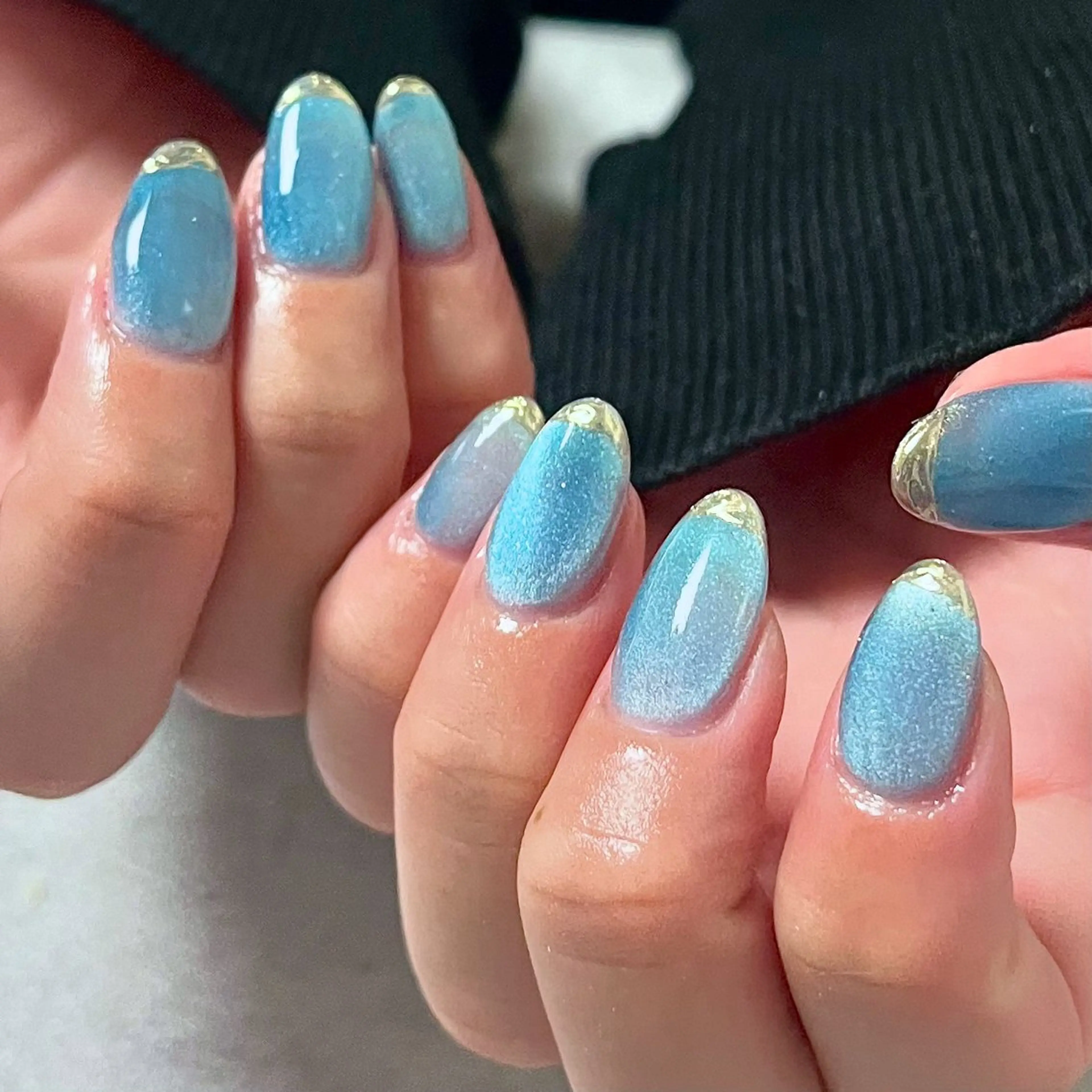 ネイル アートネイル ブルー マグネットネイル ミラーネイル ニュアンスネイル Belle  âme Mioのネイルデザイン