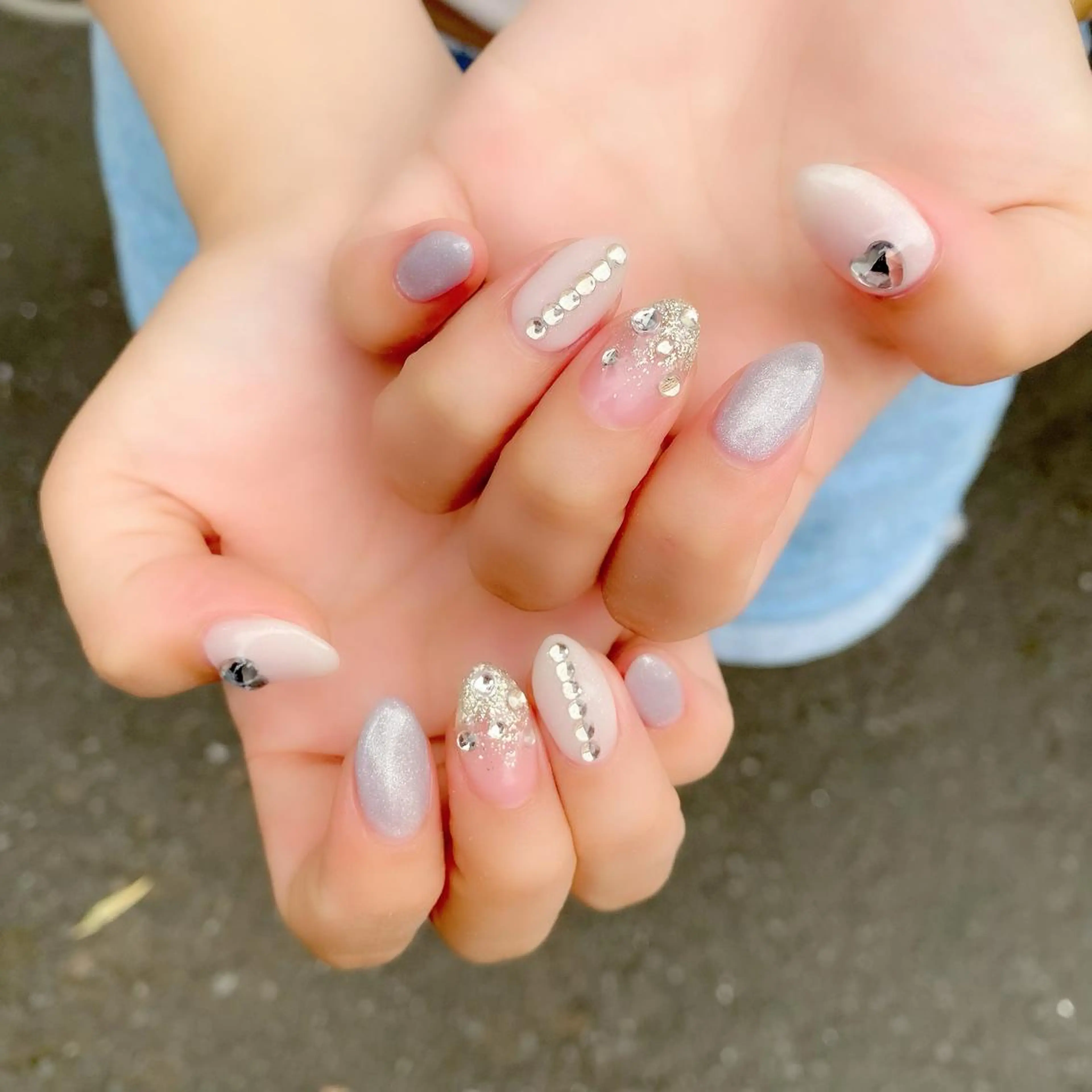 ミディアム カラー パーマ ヘアアレンジ メンズ キッズ ネイル マツエク・マツパ アイブロウ 眉カラー パリジェンヌラッシュリフト まつげパーマ ジェルネイル ハート ハンドネイル Salon Kのネイルデザイン