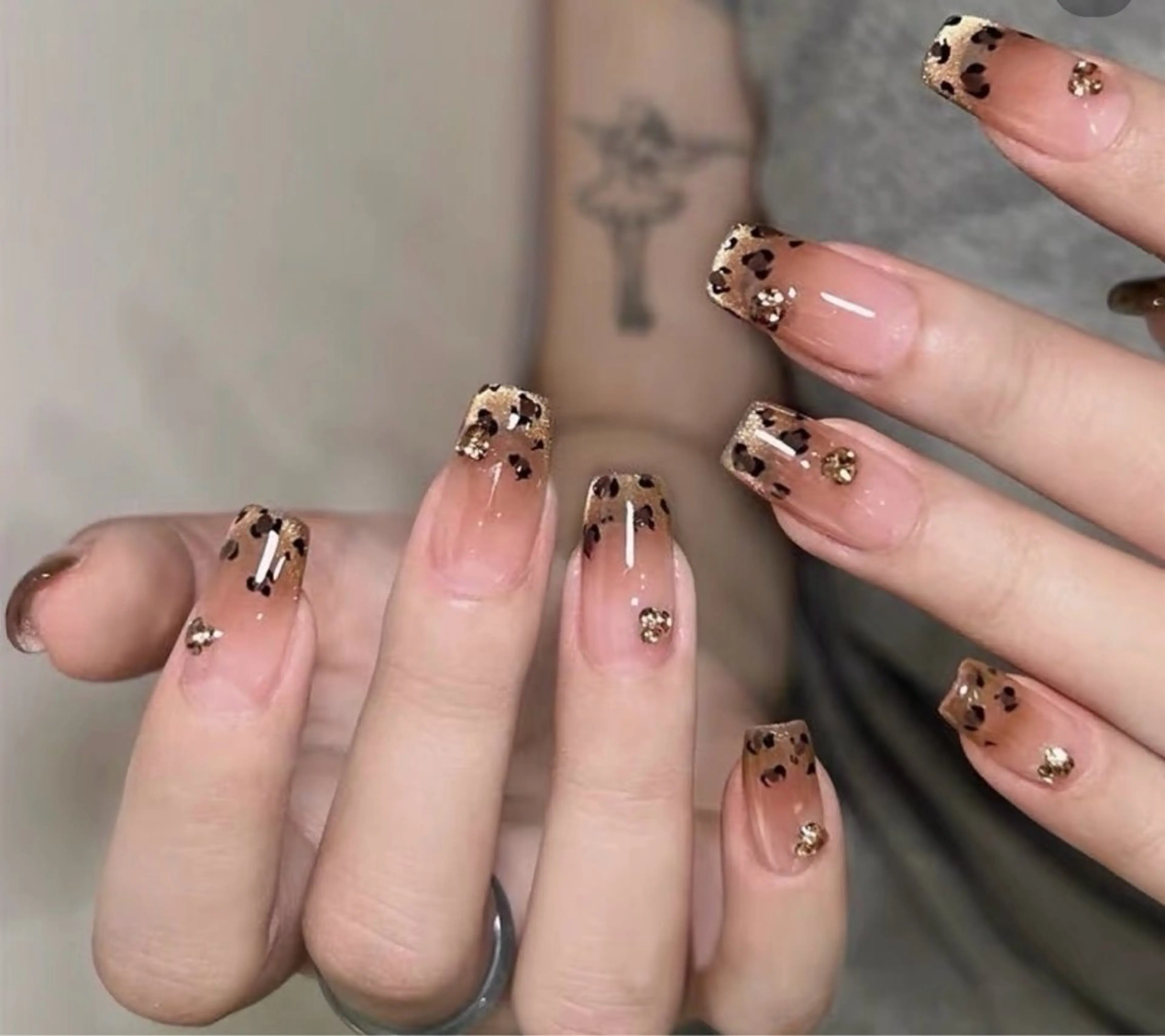 ネイル エンジェル ヒーリング 矢場町店のネイルデザイン