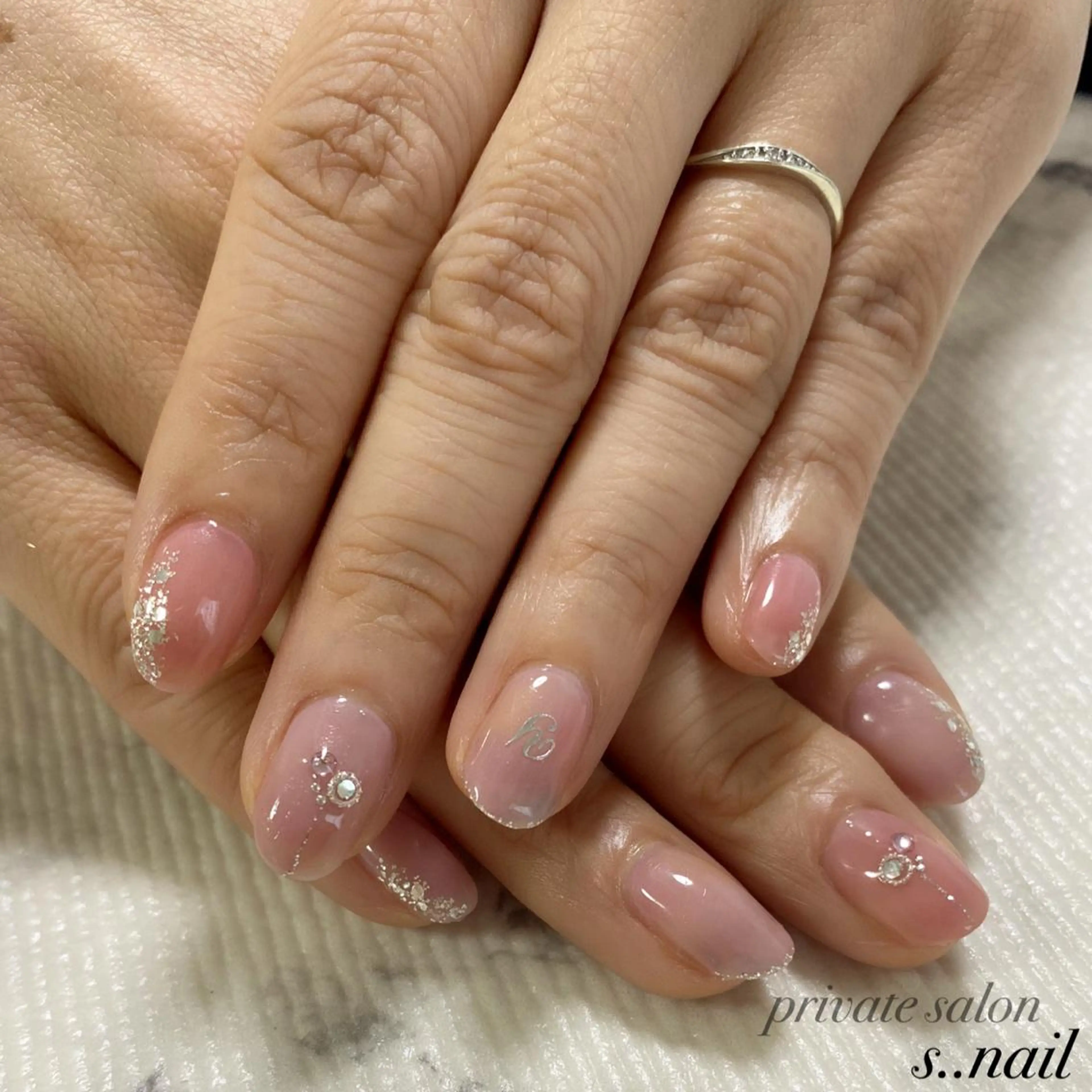 ネイル キラキラネイル ハンドネイル フットネイル s..nail / MORITAのネイルデザイン