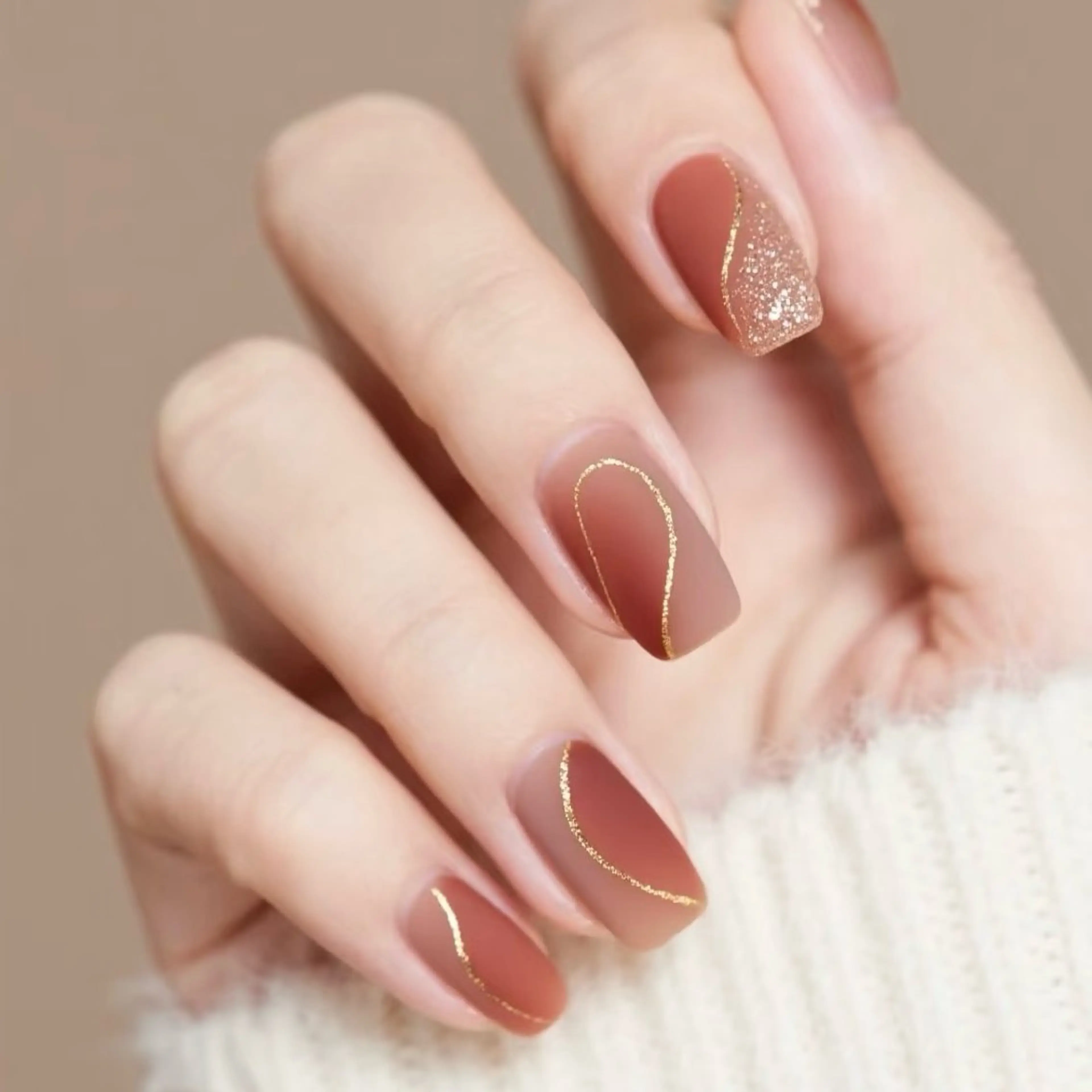 ネイル ATULA Nail 💅チップ長さだしのネイルデザイン