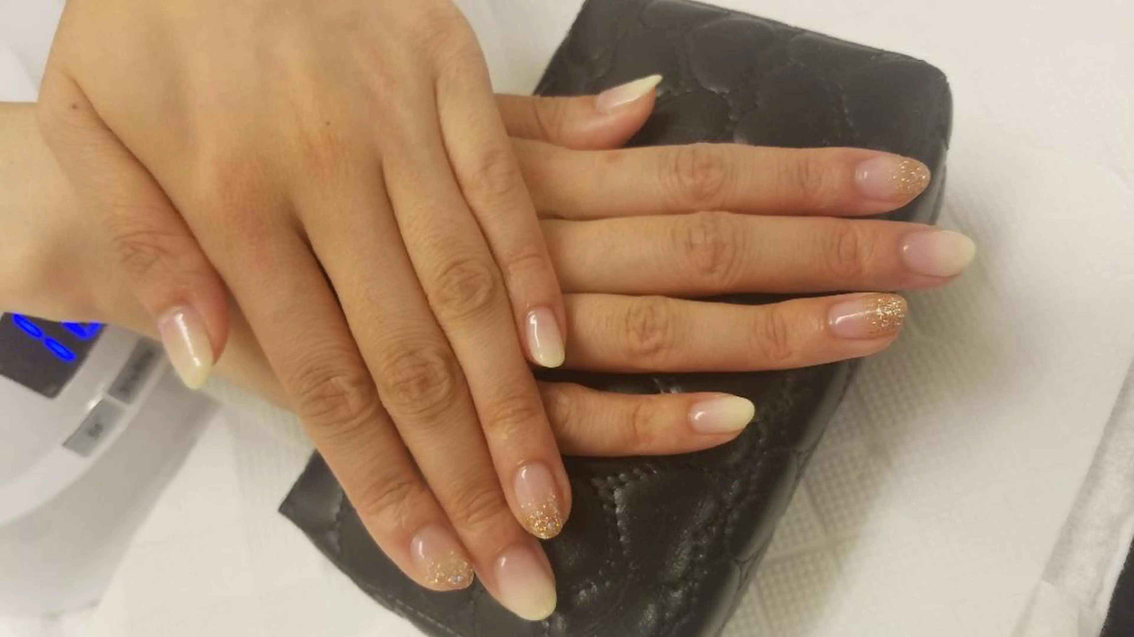 ネイル rstyle Nails所属・新井 智美のネイルデザイン