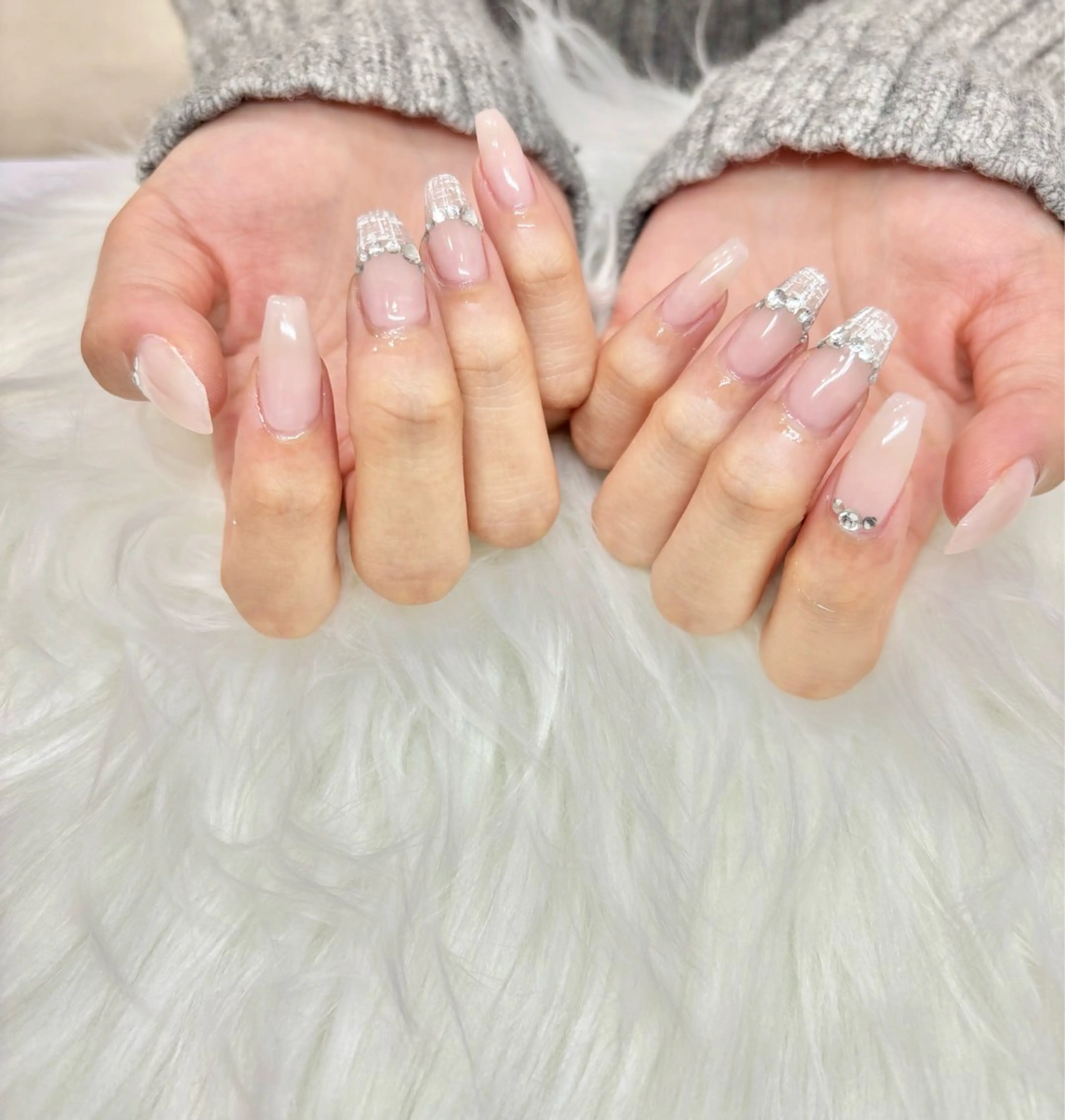 ネイル アートネイル フレンチネイル キラキラネイル 韓国ネイル マグネットネイル Angie Nail所属・Angie Nail CHIYURIのネイルデザイン