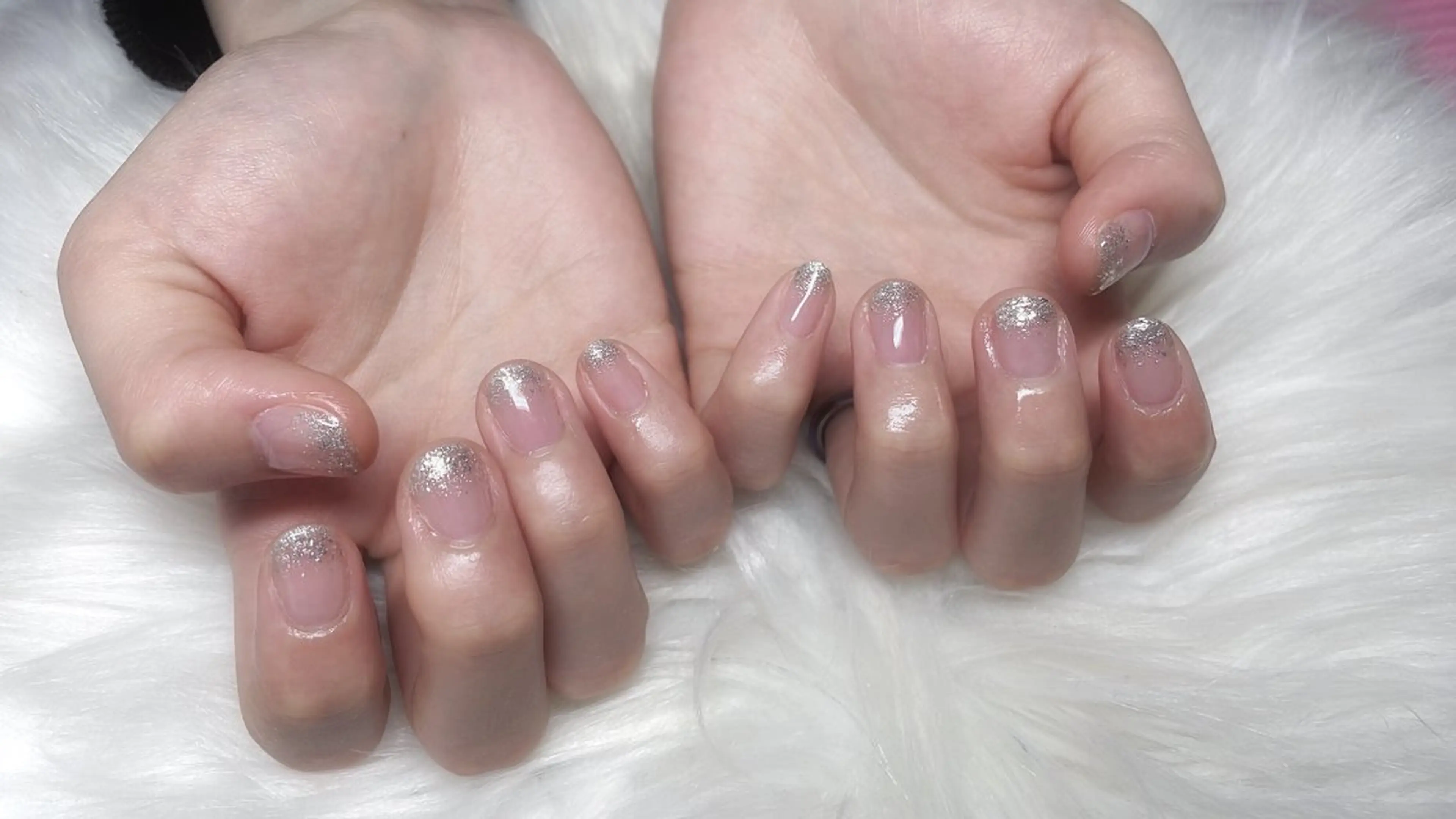 ネイル Amoureuse Satomiのネイルデザイン