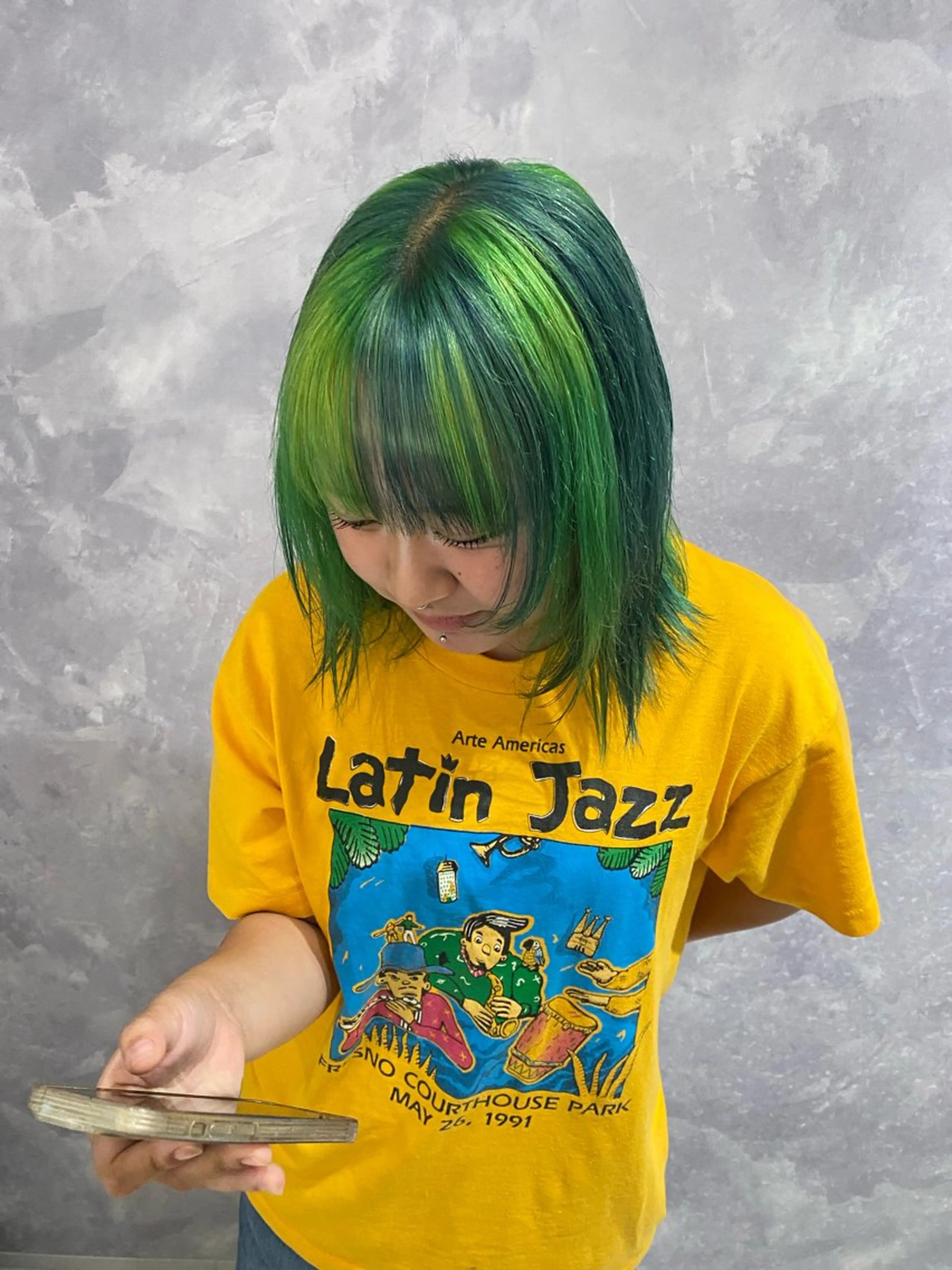 ミディアム カラー ブリーチ カット ヘアカラー トリートメント rilas博多所属・博多JYUI/ウルフ ハイトーン/デザインのヘアスタイル