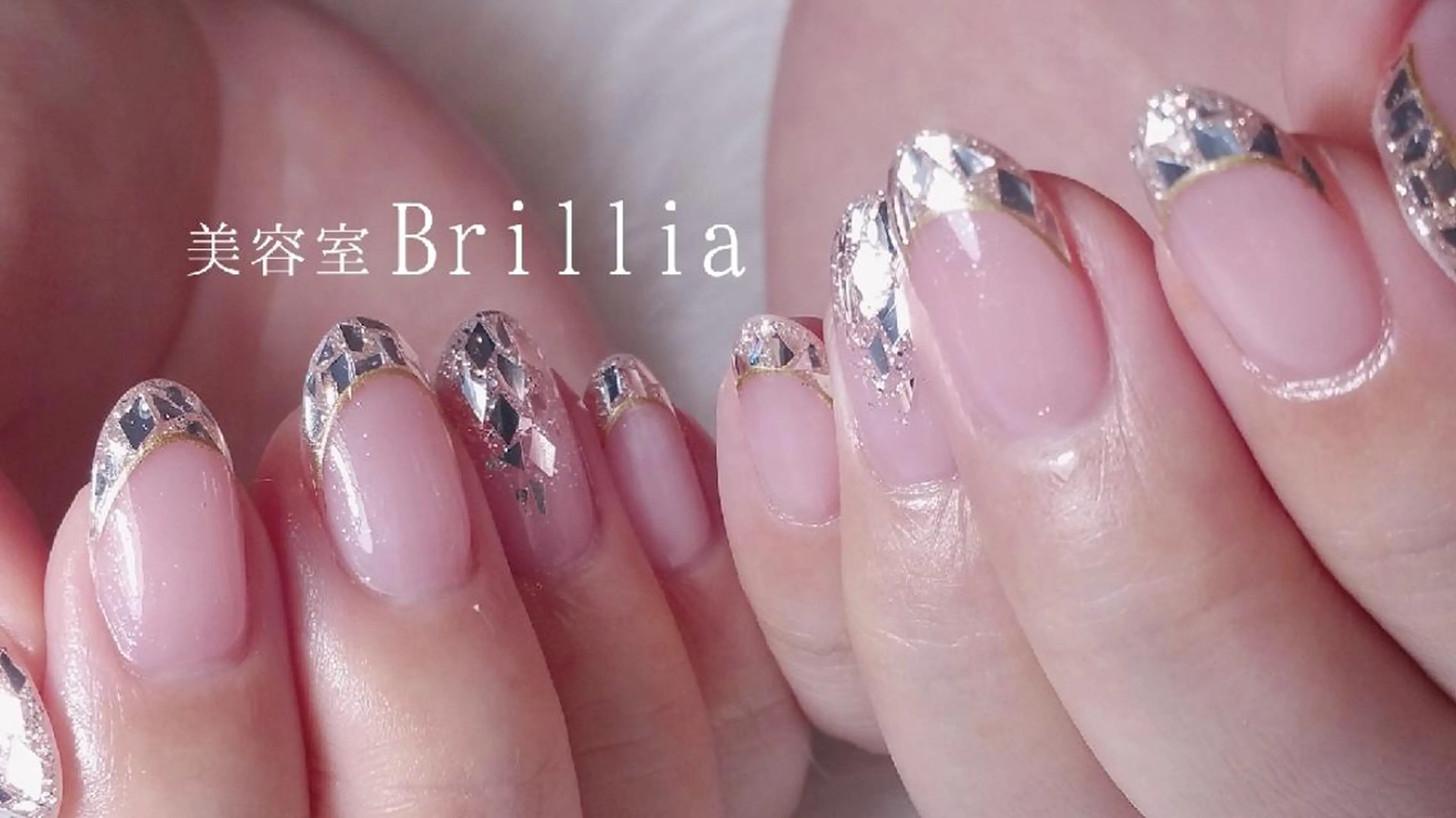 ネイル フレンチネイル ガラスフレンチ ハンドネイル 柴田 彩のネイルデザイン