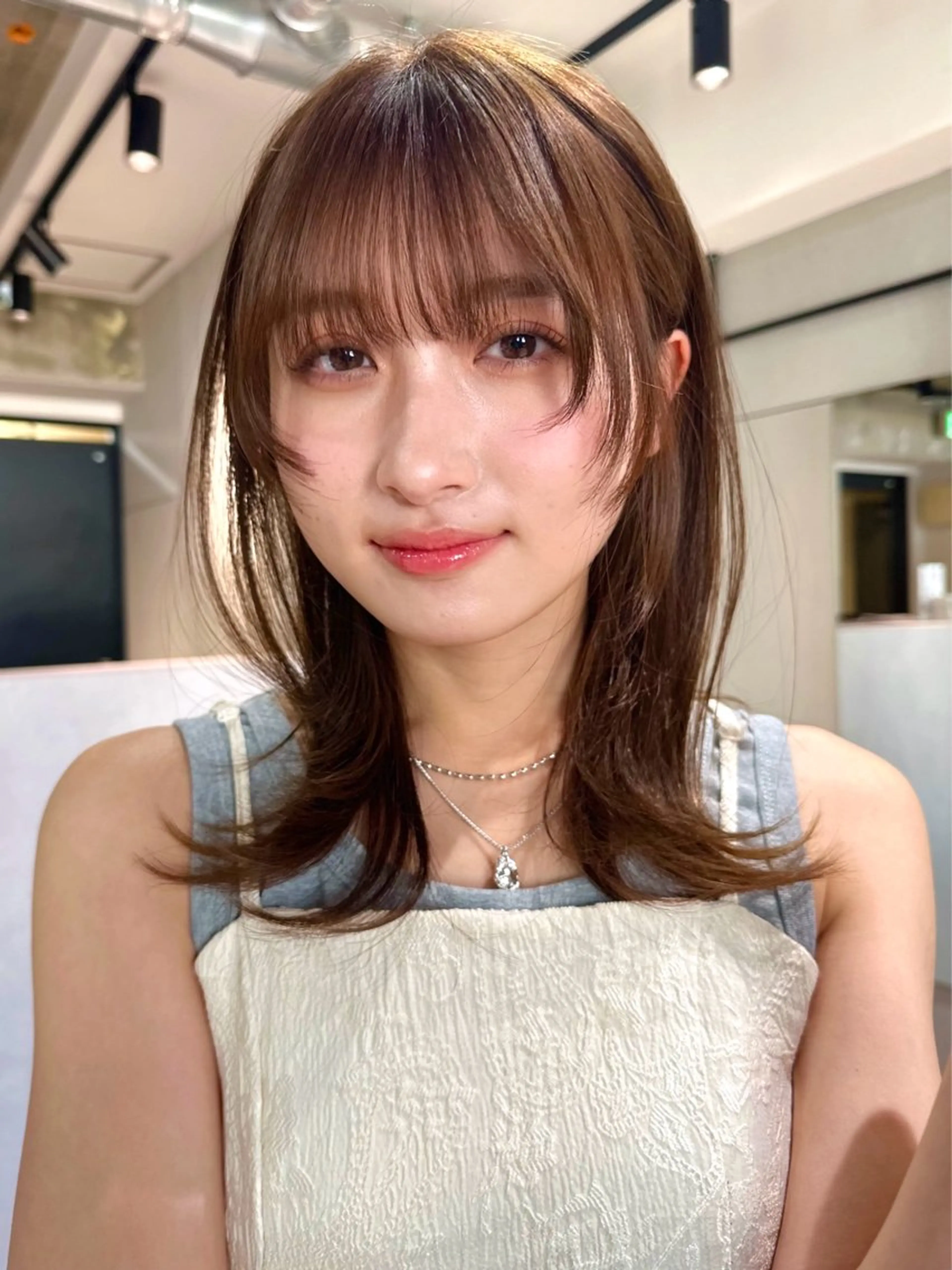 ミディアム カラー パーマ 🫧小顔×似合わせ× 透明感カラー🫧のヘアスタイル